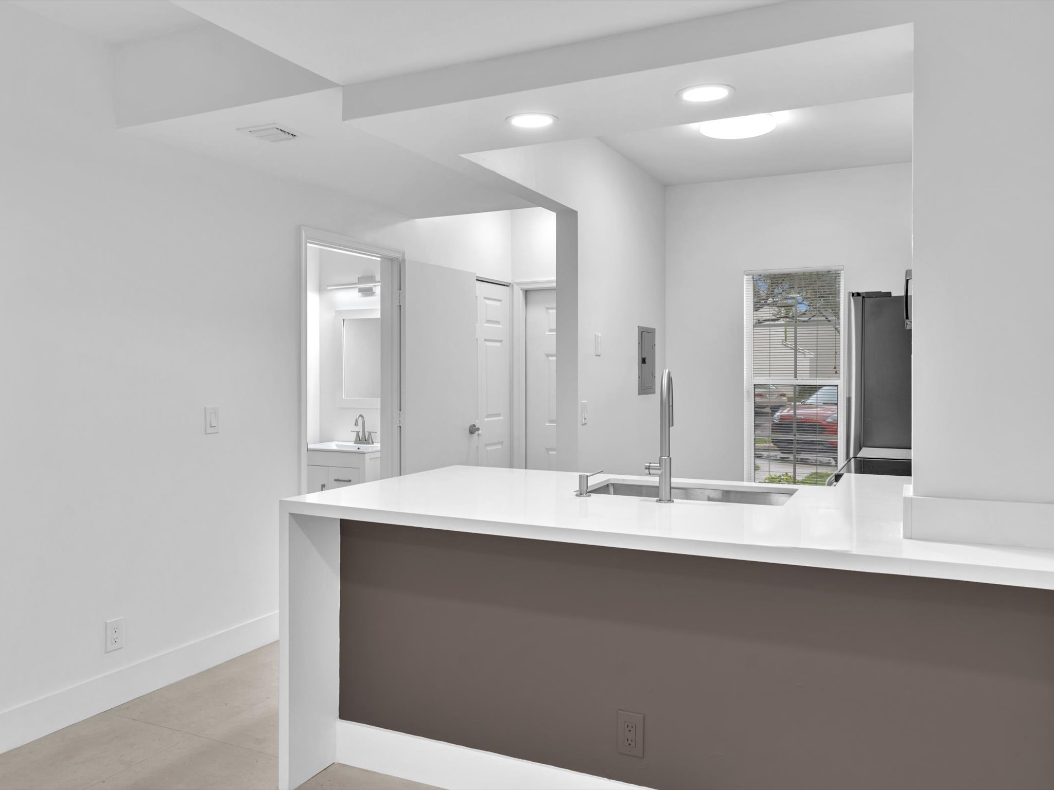 8 Key West Court Weston FL 33326