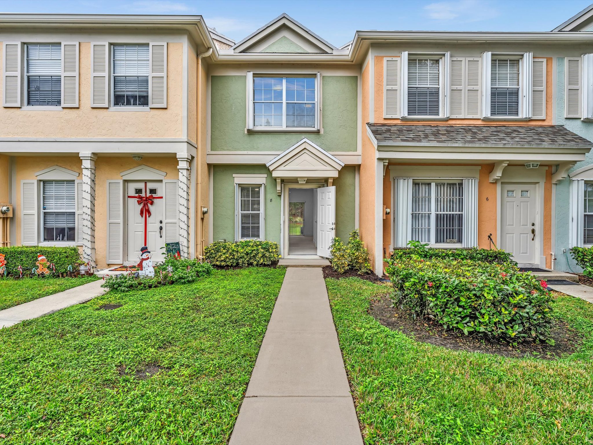 8 Key West Court Weston FL 33326