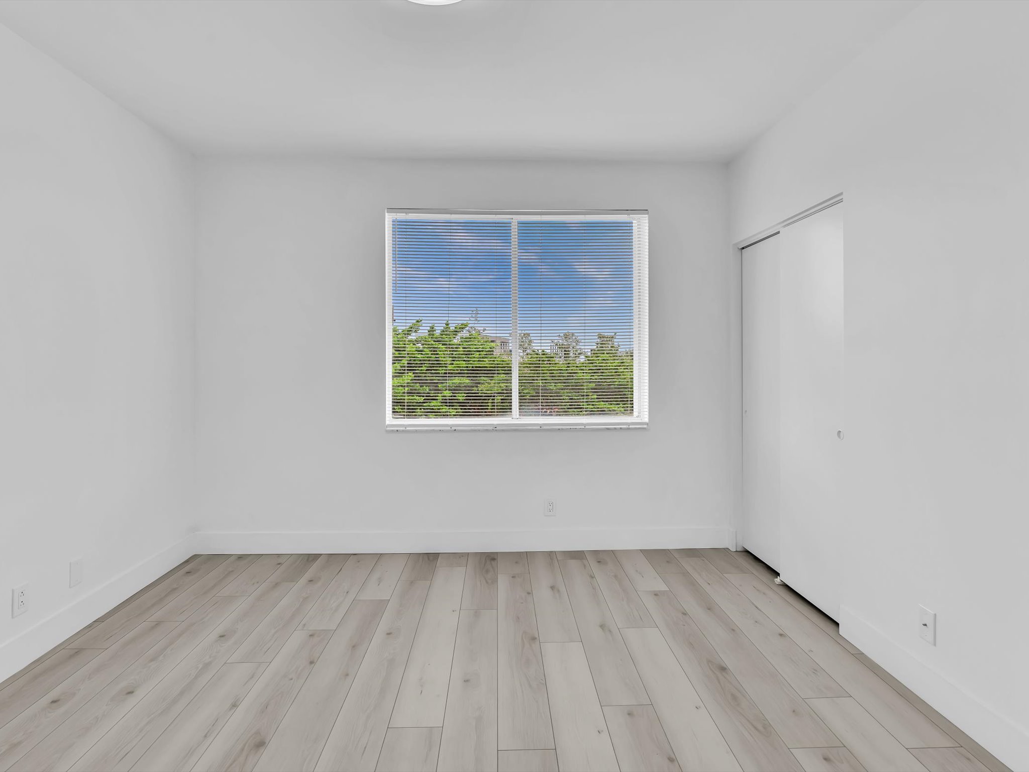8 Key West Court Weston FL 33326