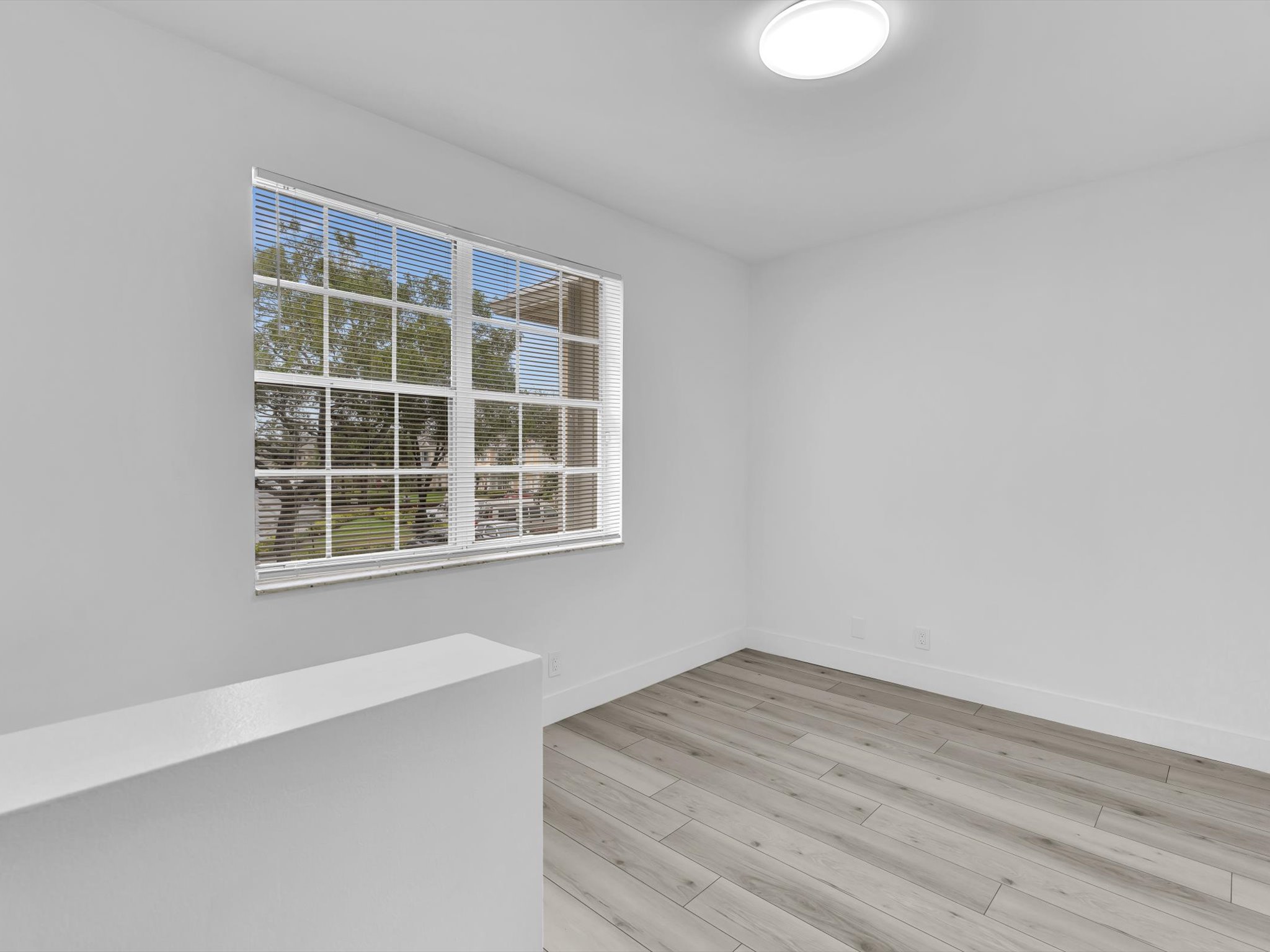8 Key West Court Weston FL 33326
