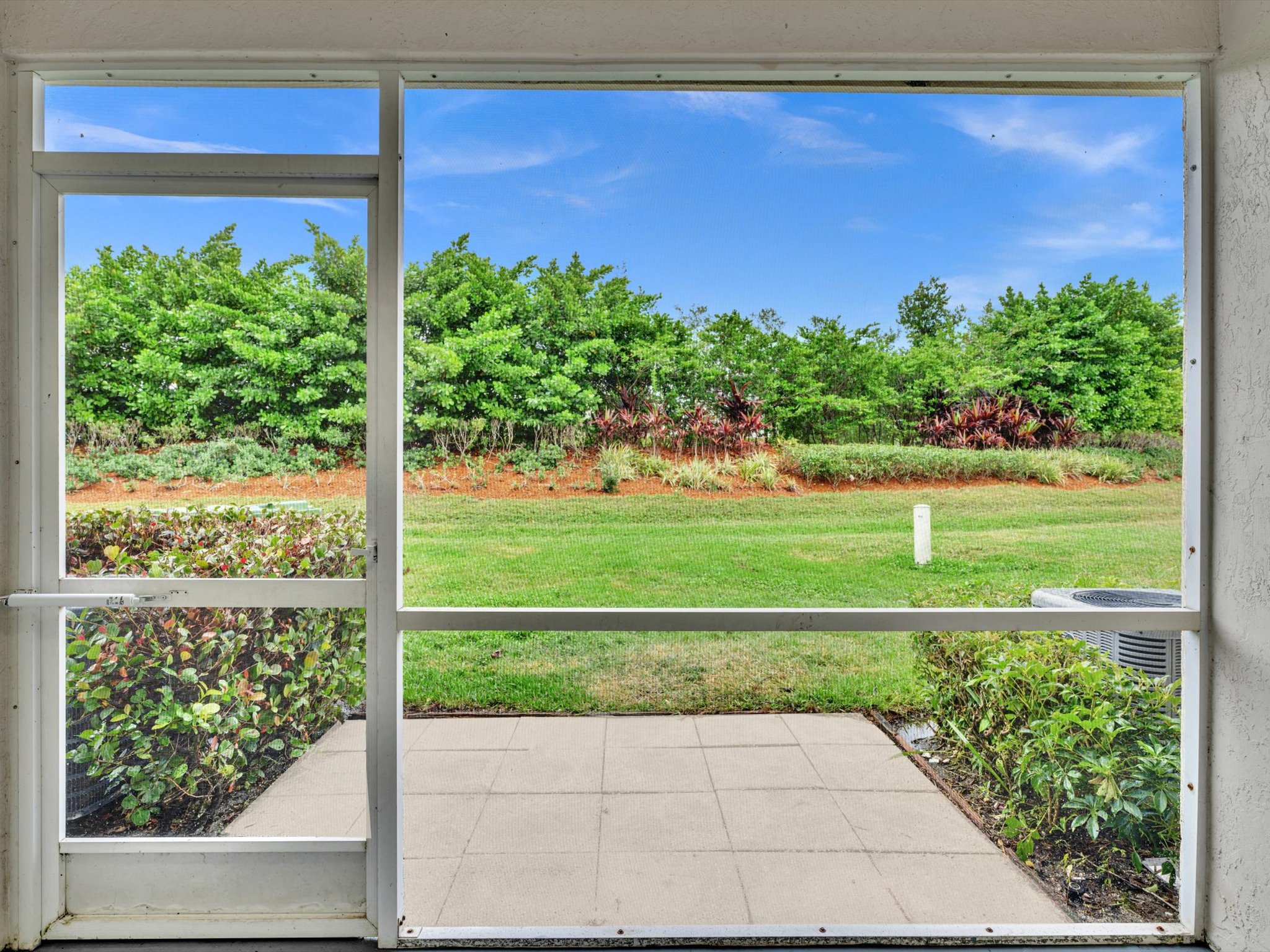8 Key West Court Weston FL 33326