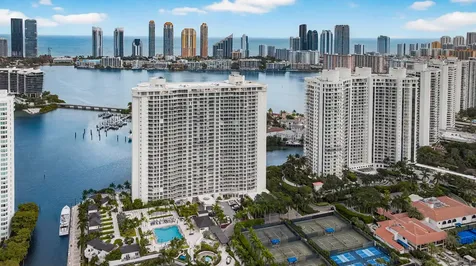7000 Island Boulevard Aventura FL 33160