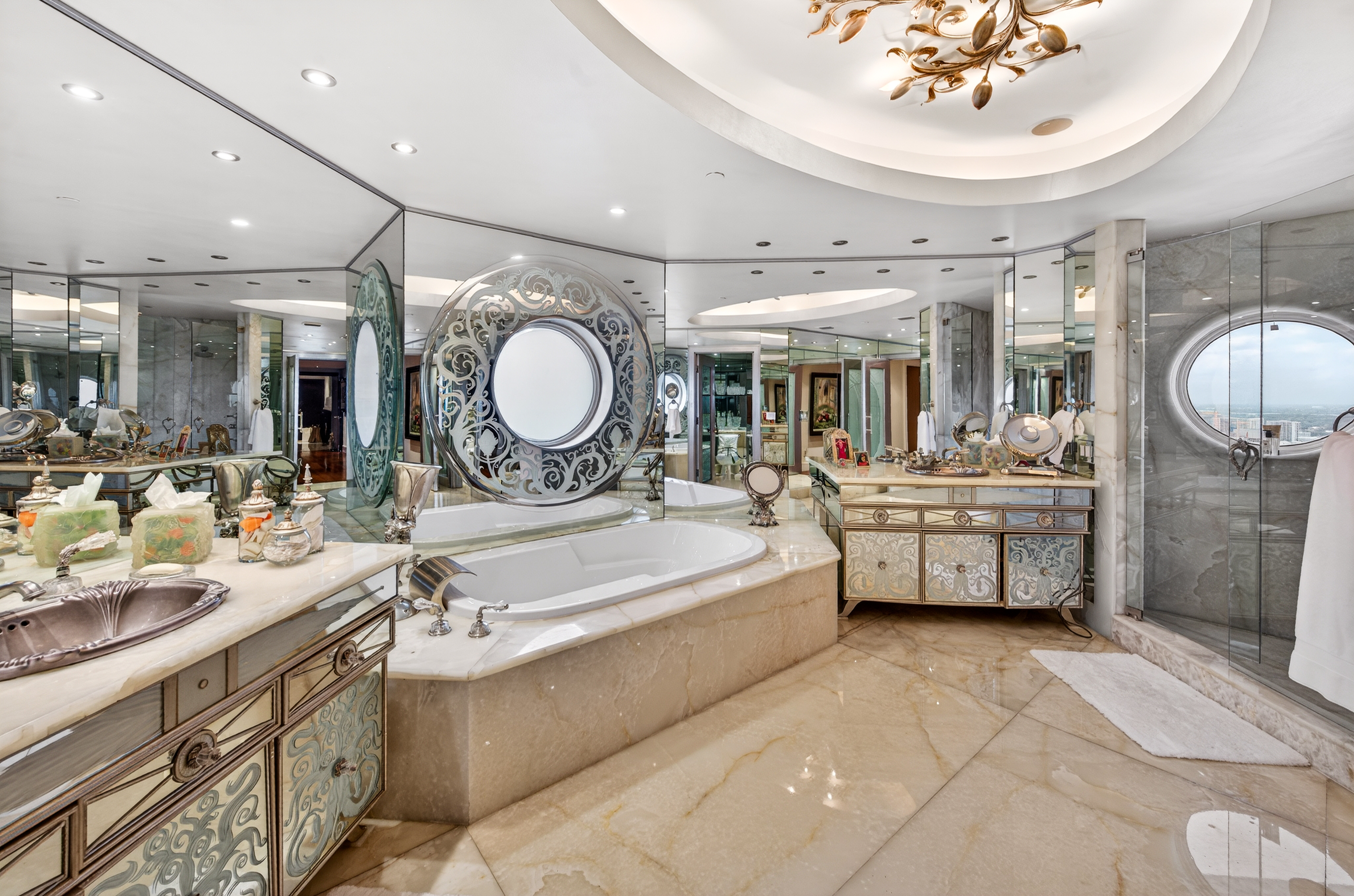 7000 Island Boulevard Aventura FL 33160
