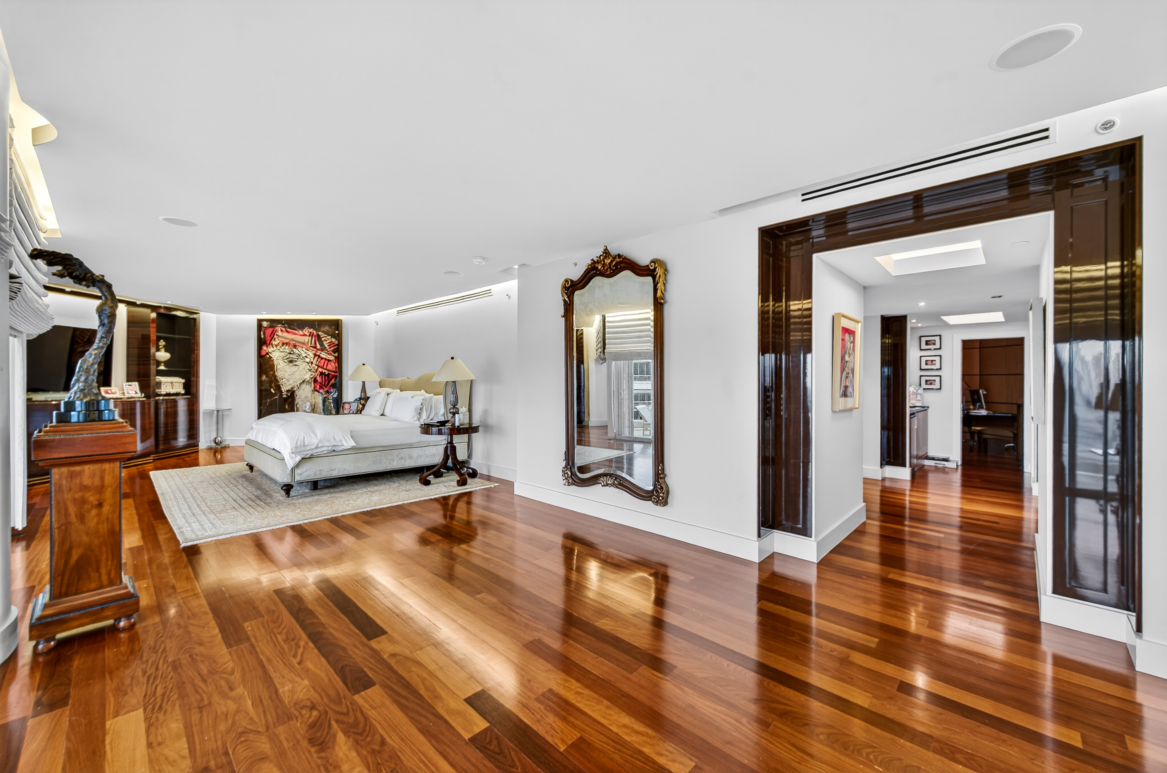 7000 Island Boulevard Aventura FL 33160