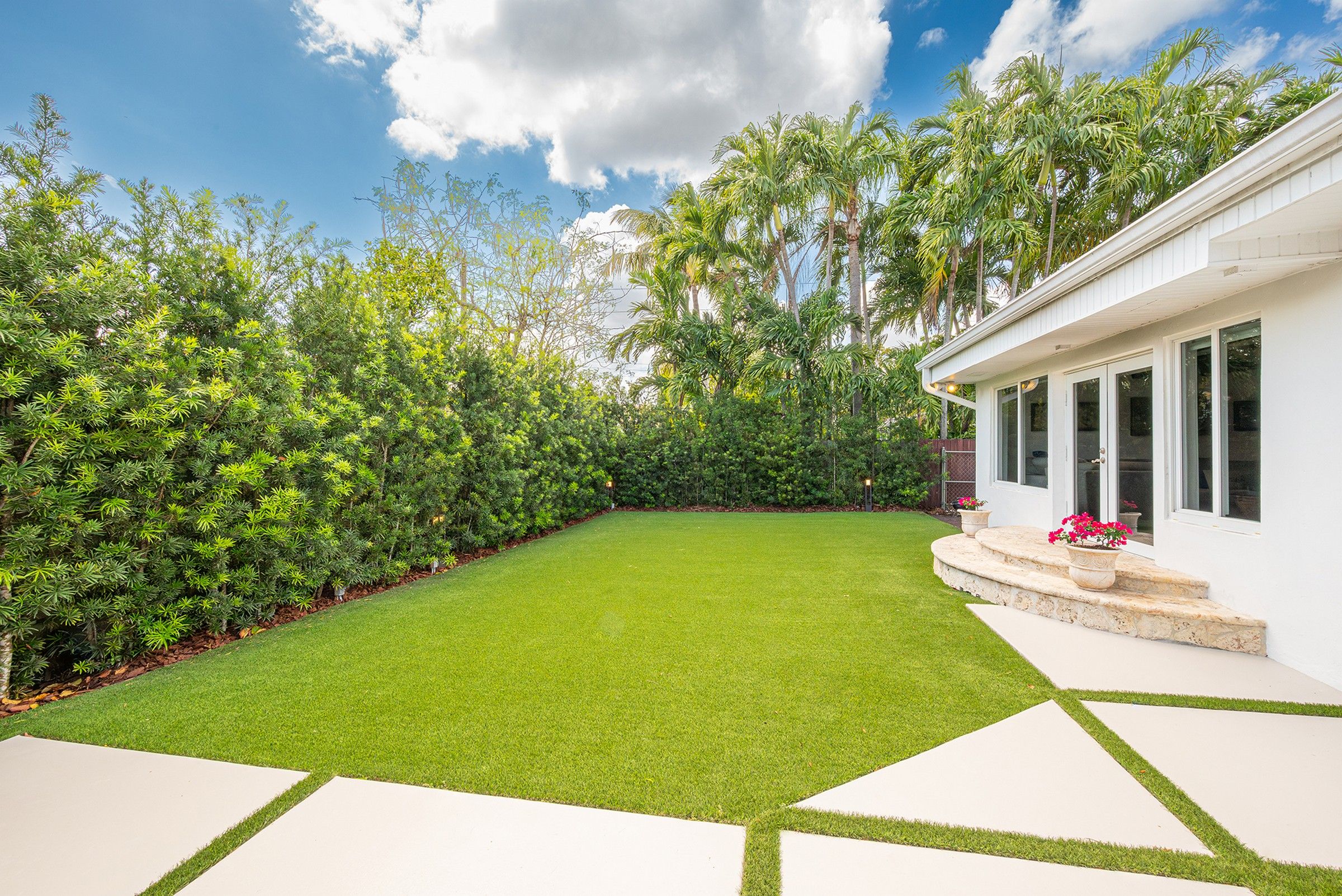 6134 SW 28th Street Miami FL 33155