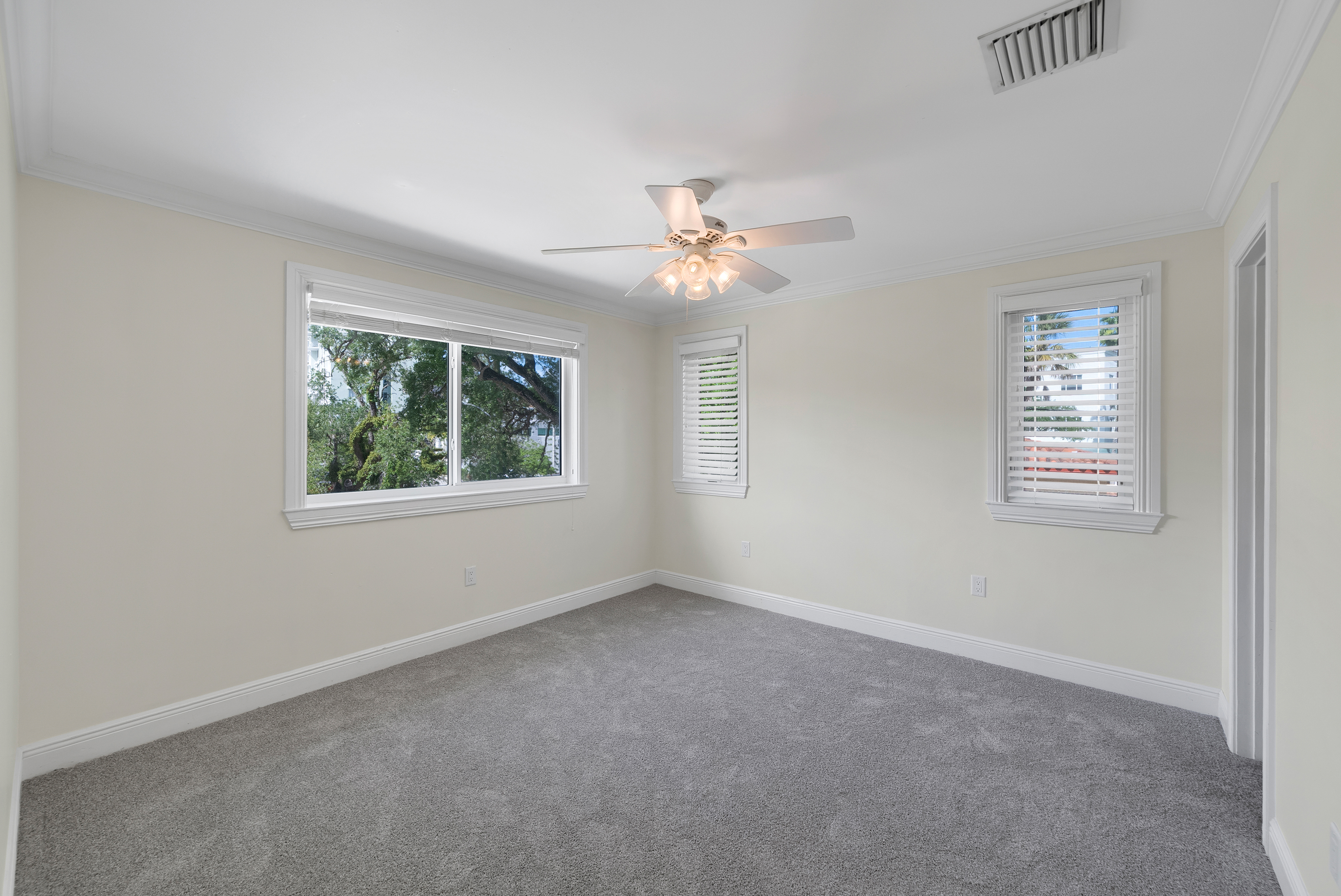 216 SE 10th Street Fort Lauderdale FL 33316