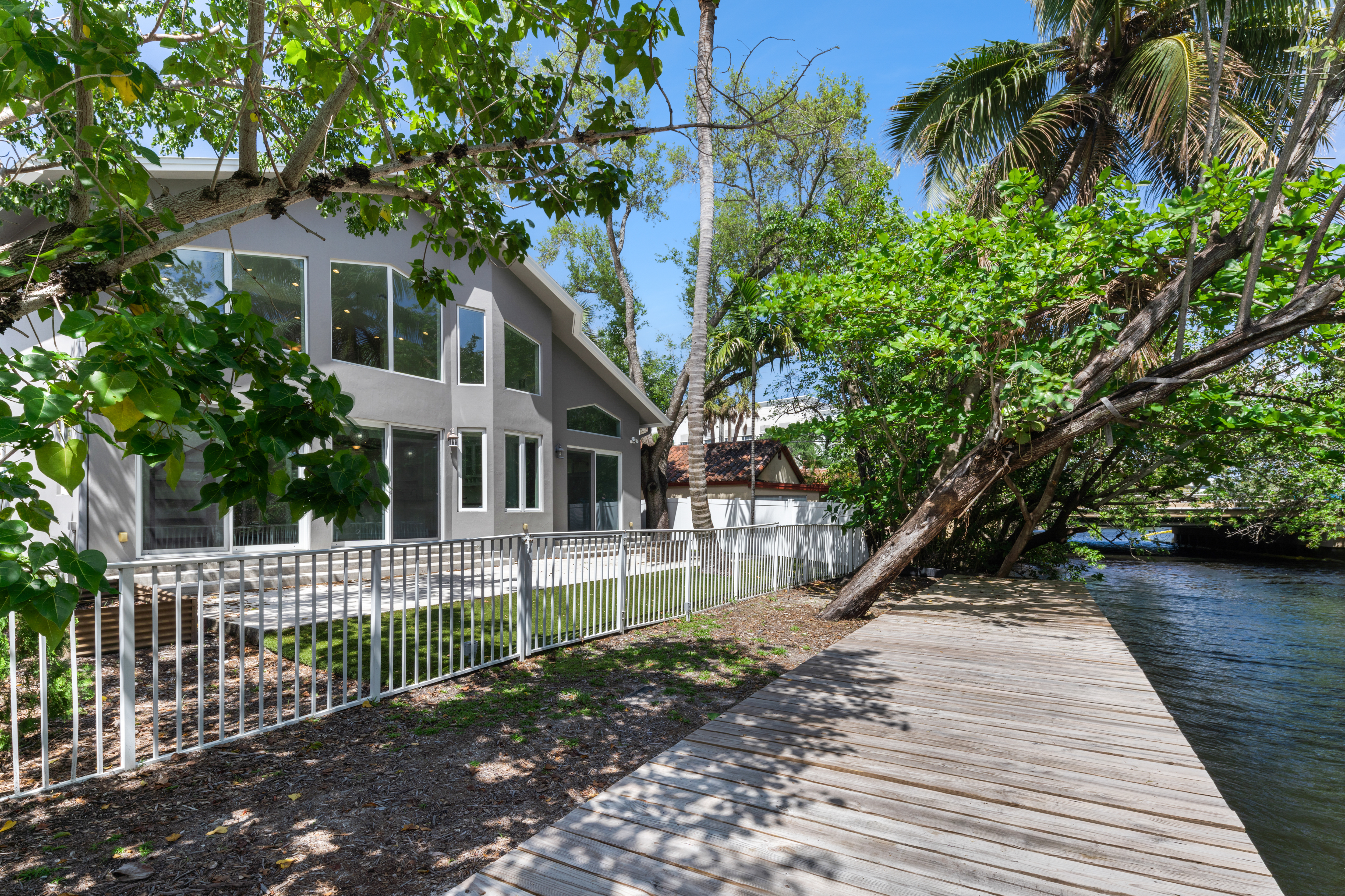 216 SE 10th Street Fort Lauderdale FL 33316