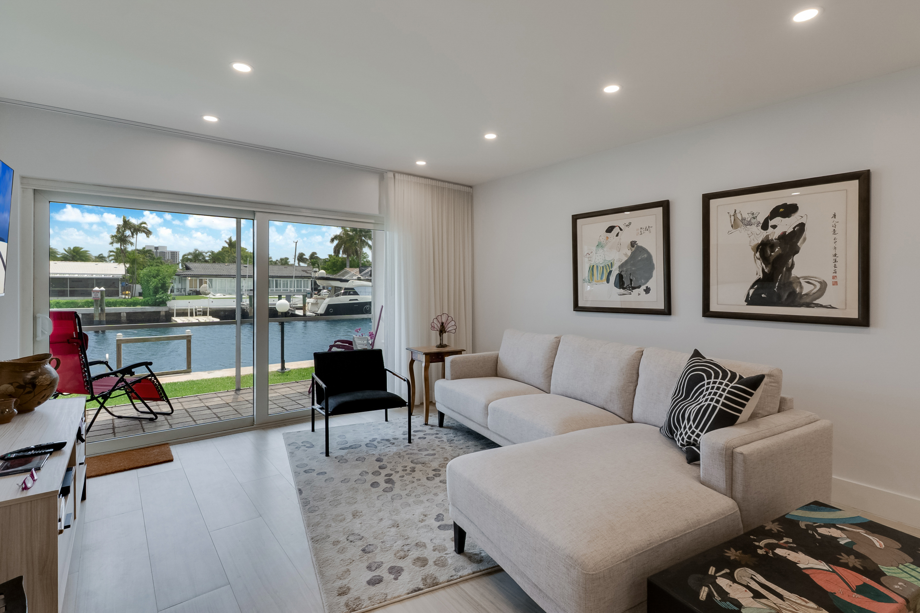 455 Paradise Isle Boulevard Hallandale Beach FL 33009
