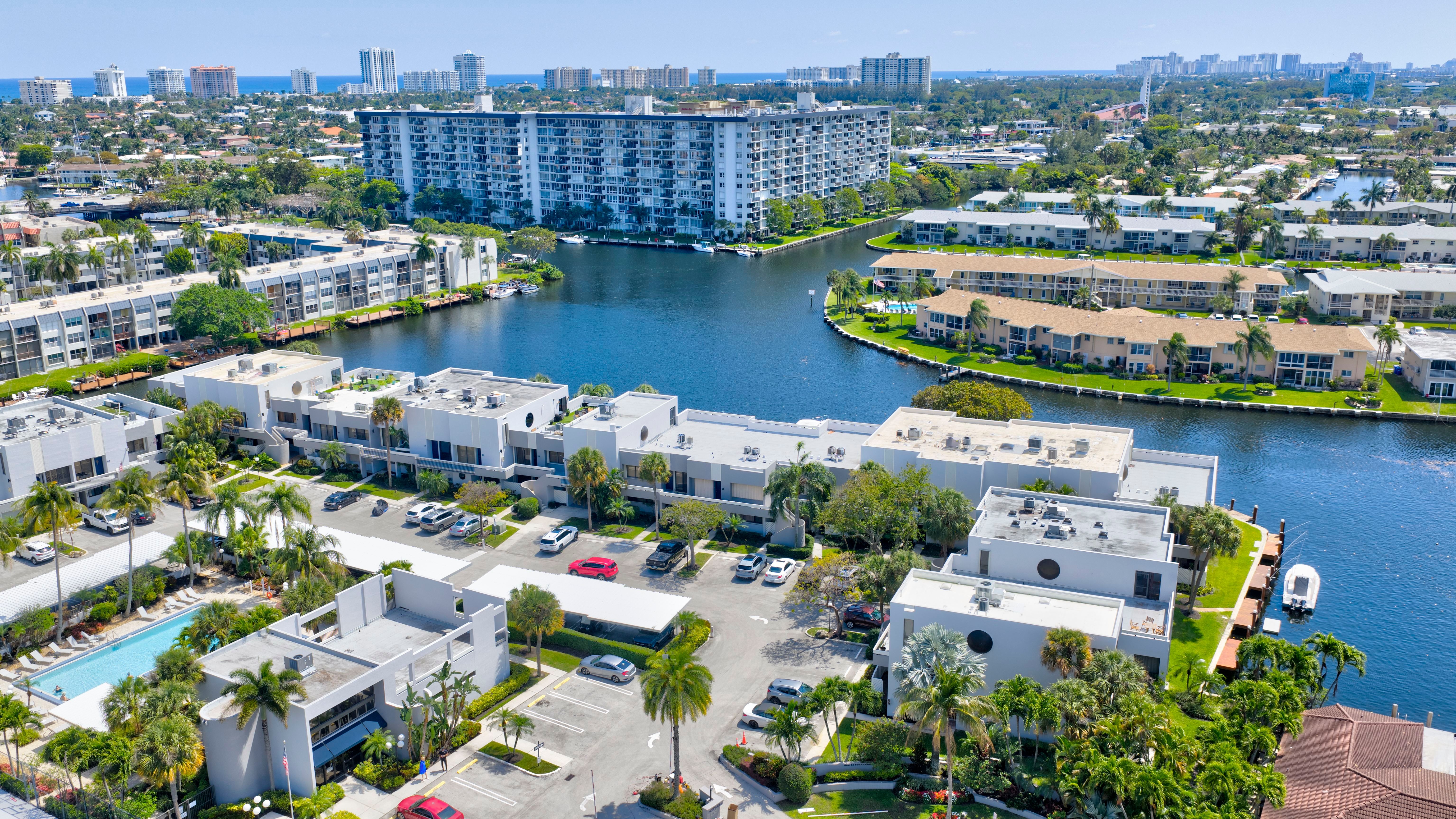1100 SE 5th Court Pompano Beach FL 33060