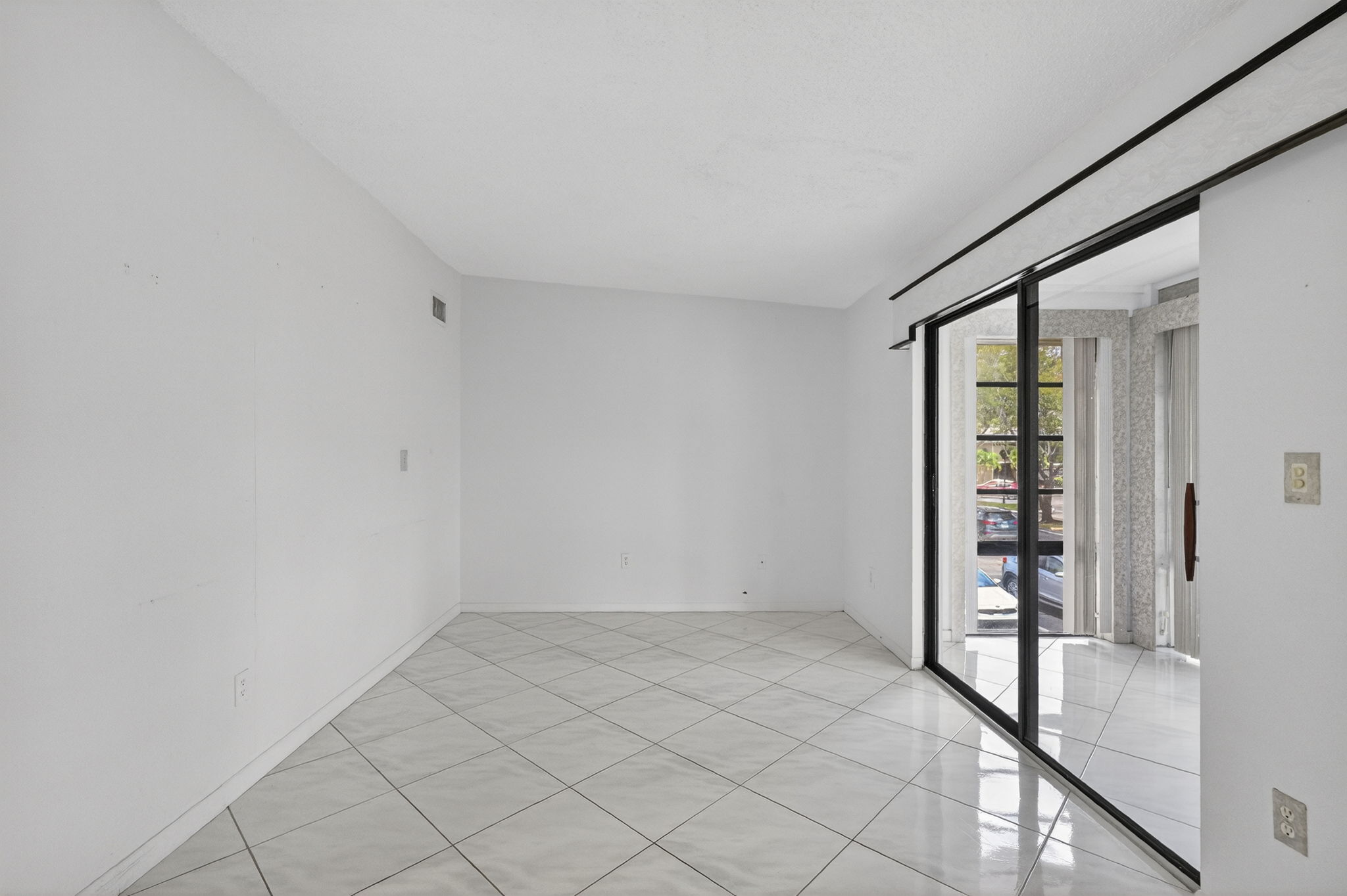 7648 Ashmont Circle Tamarac FL 33321