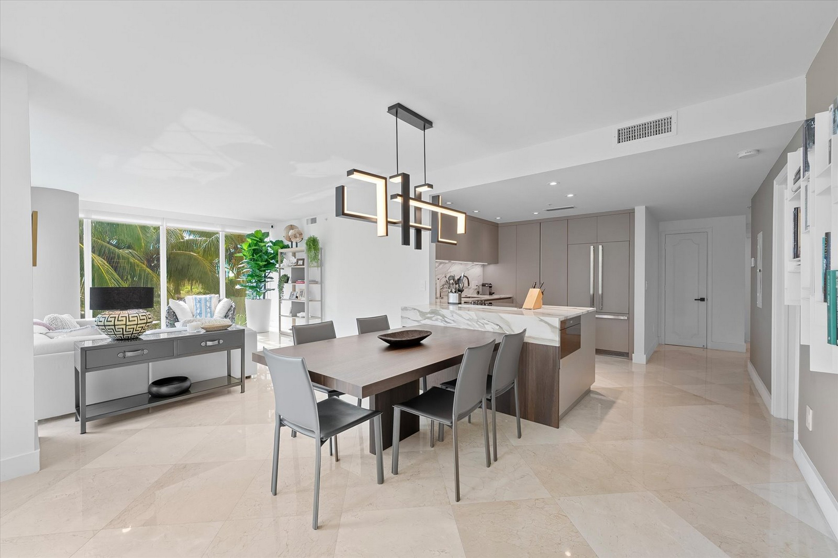 3400 SW 27th Avenue Miami FL 33133