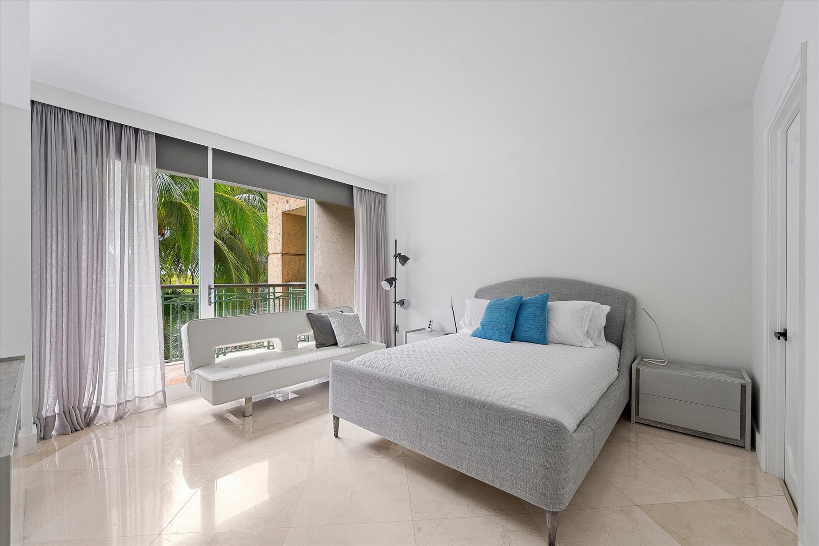 3400 SW 27th Avenue Miami FL 33133