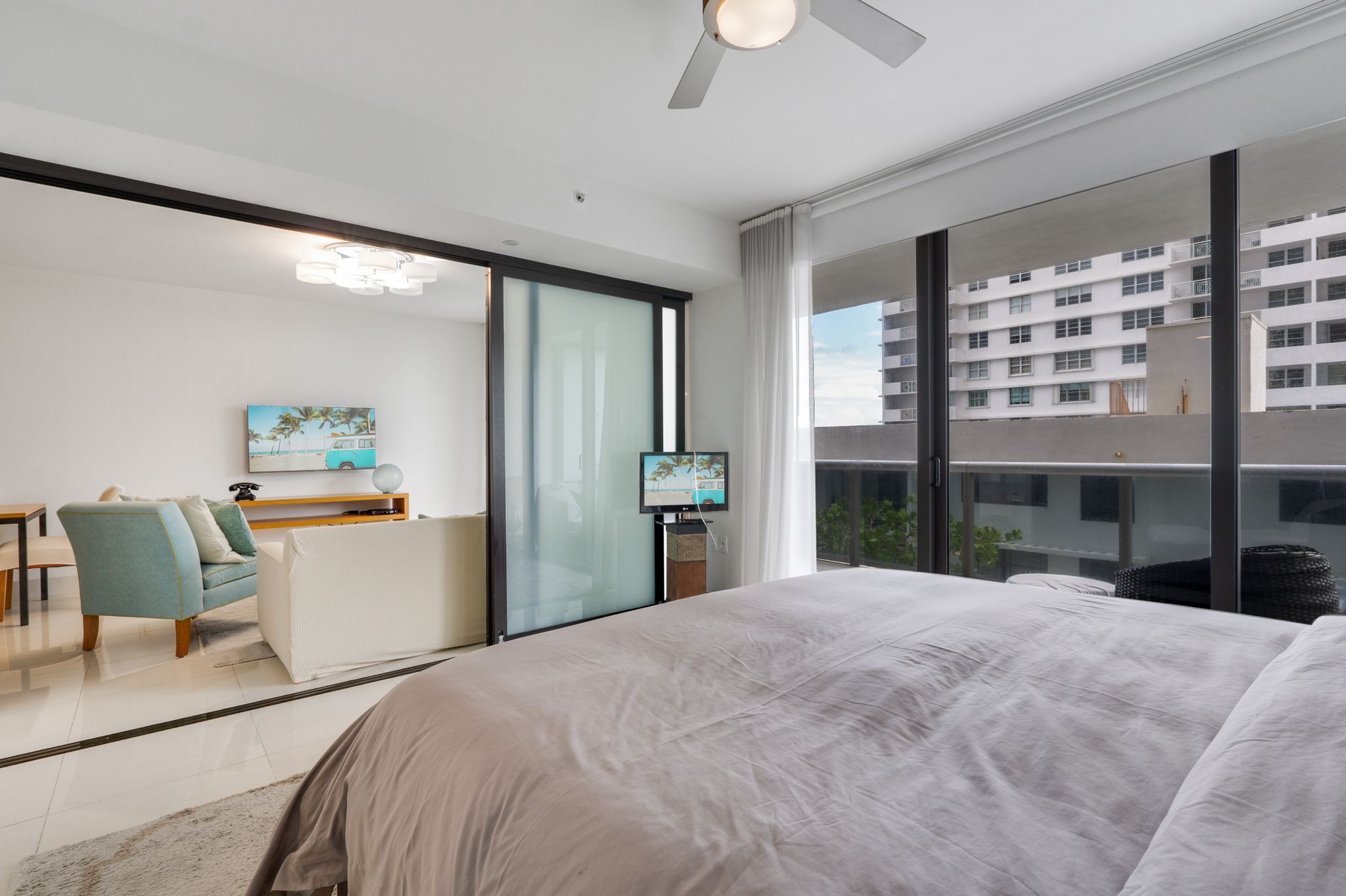 5875 Collins Avenue Miami Beach FL 33140
