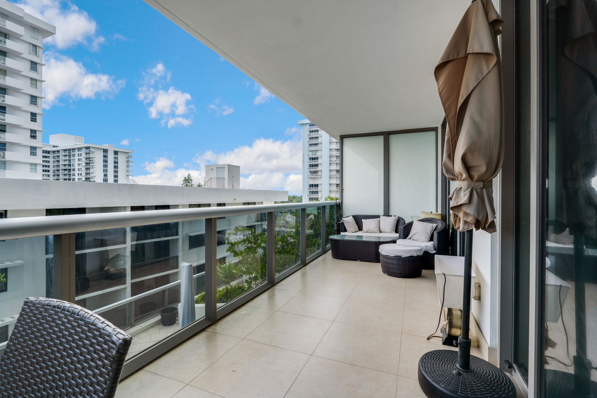 5875 Collins Avenue Miami Beach FL 33140