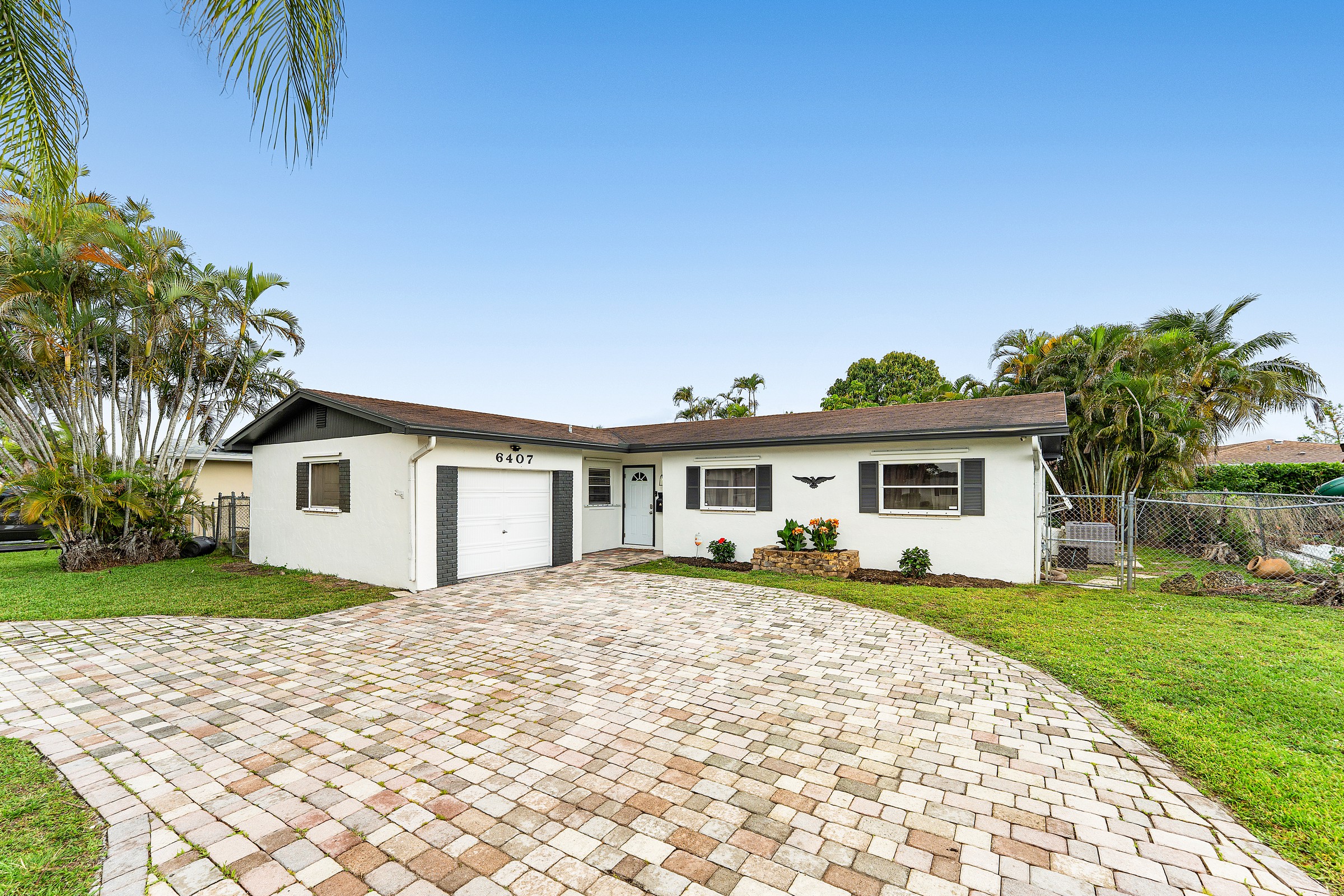 6407 Boulevard Of Champions North Lauderdale FL 33068