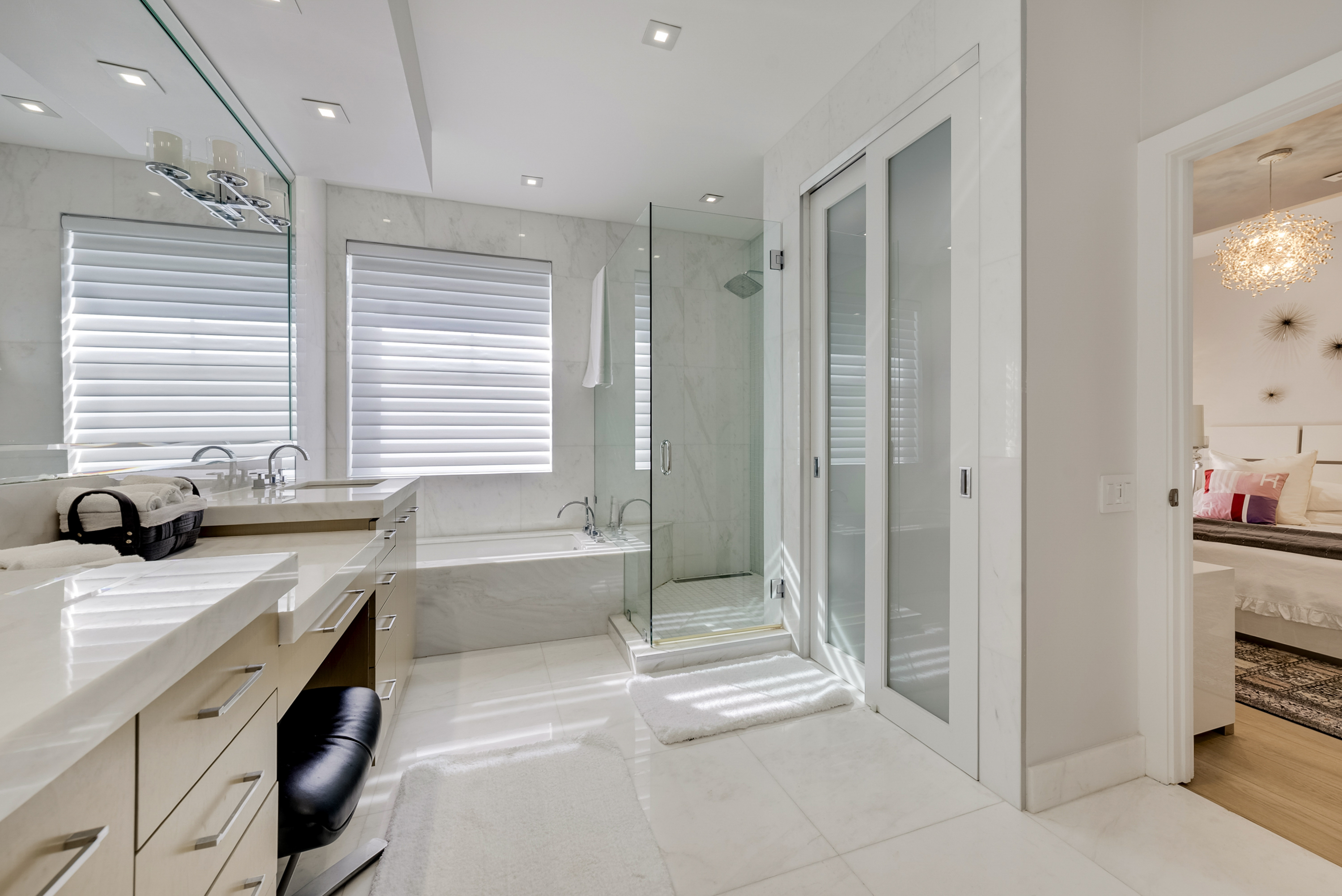 1366 W Harbor View W Hollywood FL 33019