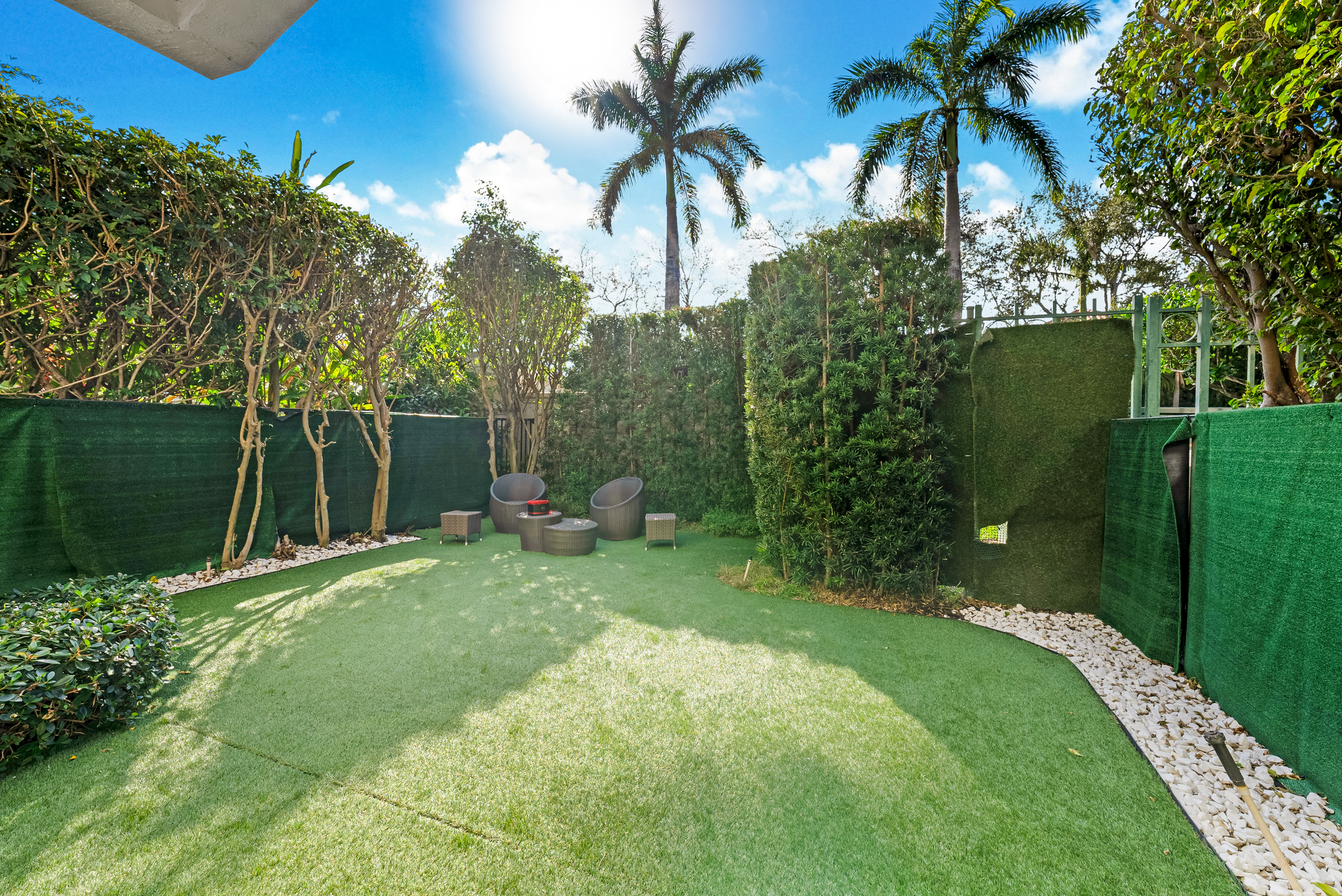 1366 W Harbor View W Hollywood FL 33019