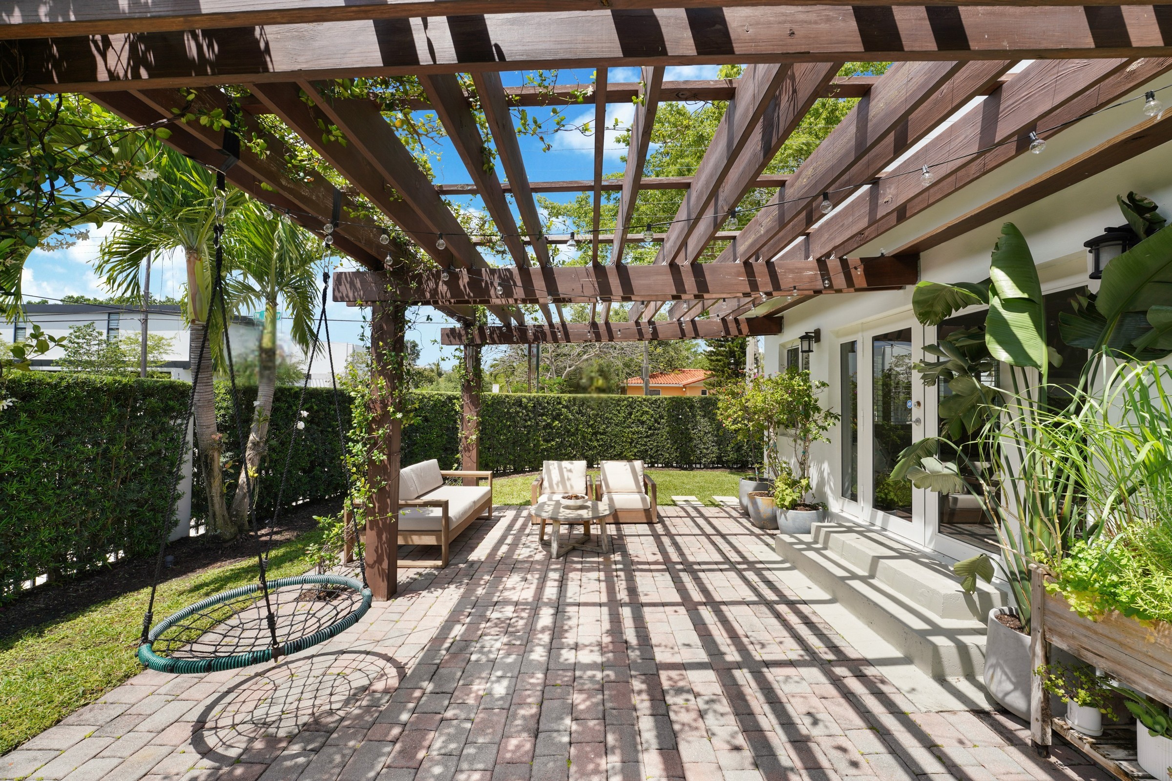 2225 SW 19th Avenue Miami FL 33145
