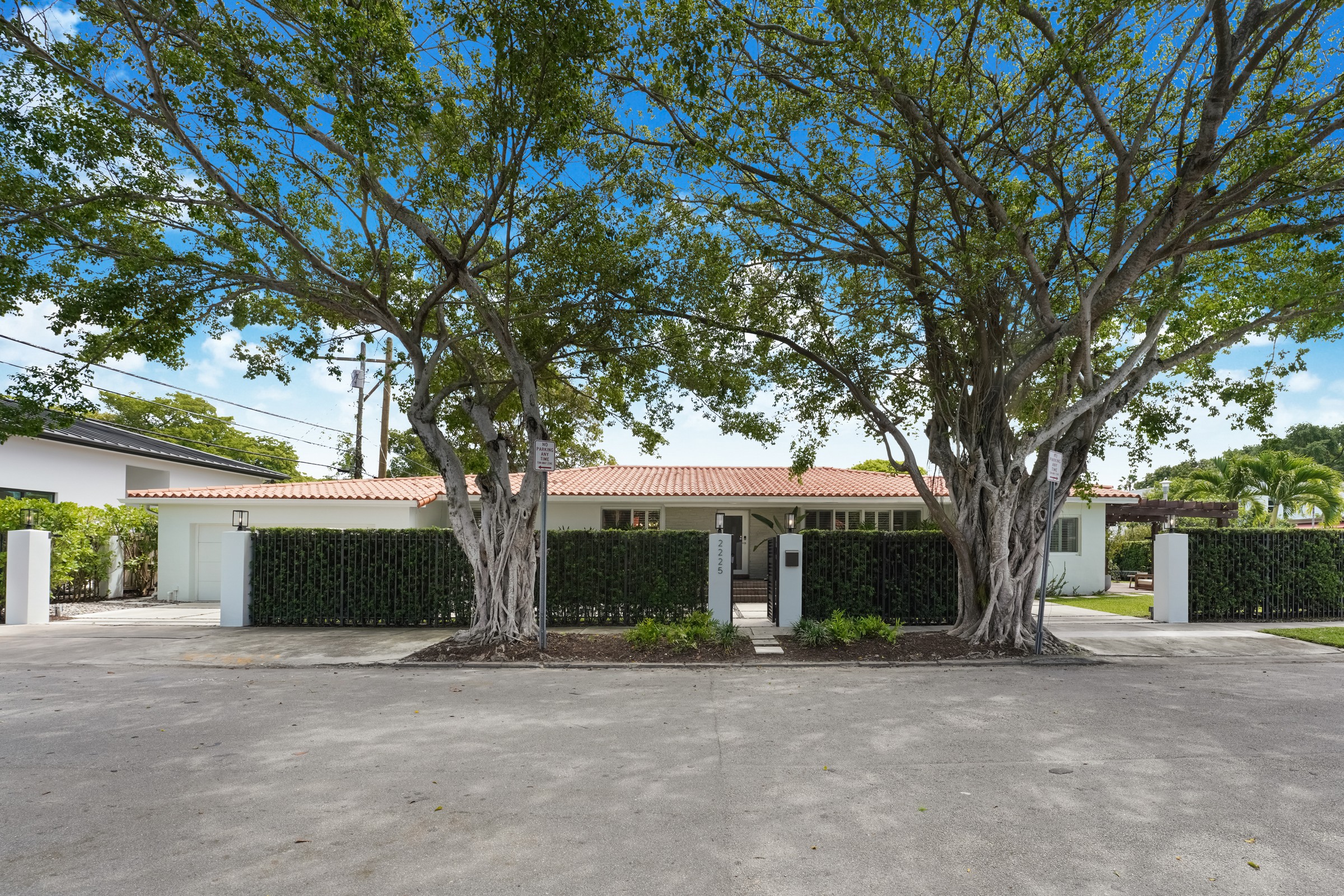 2225 SW 19th Avenue Miami FL 33145