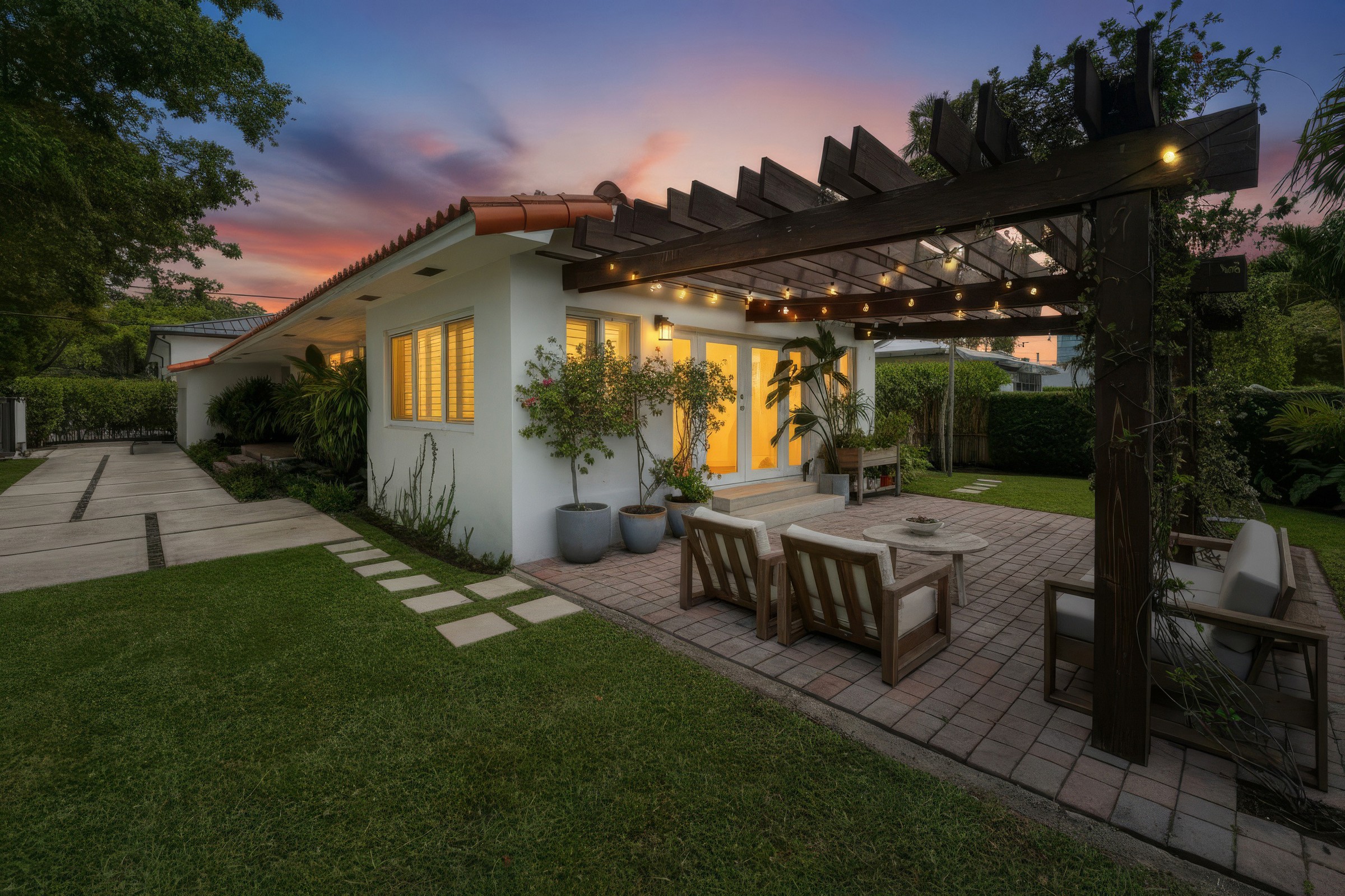 2225 SW 19th Avenue Miami FL 33145