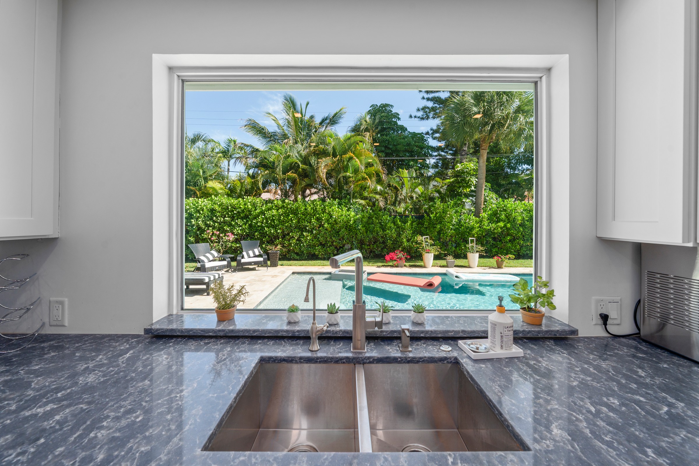 92 S 18th Avenue Avenue S Lake Worth Beach FL 33460