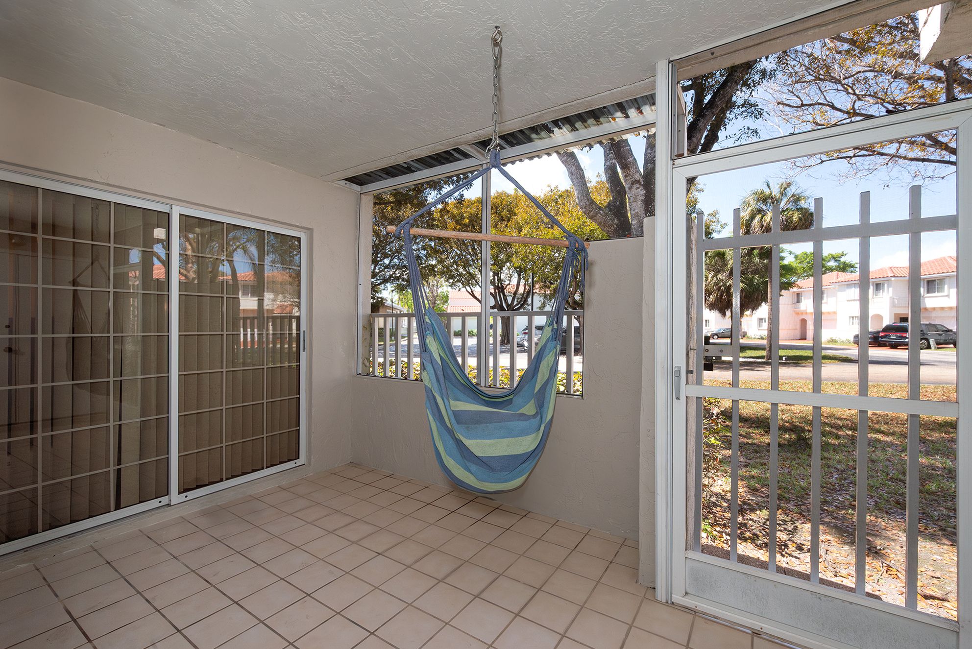 10441 Mahogany Key Circle Miami FL 33196