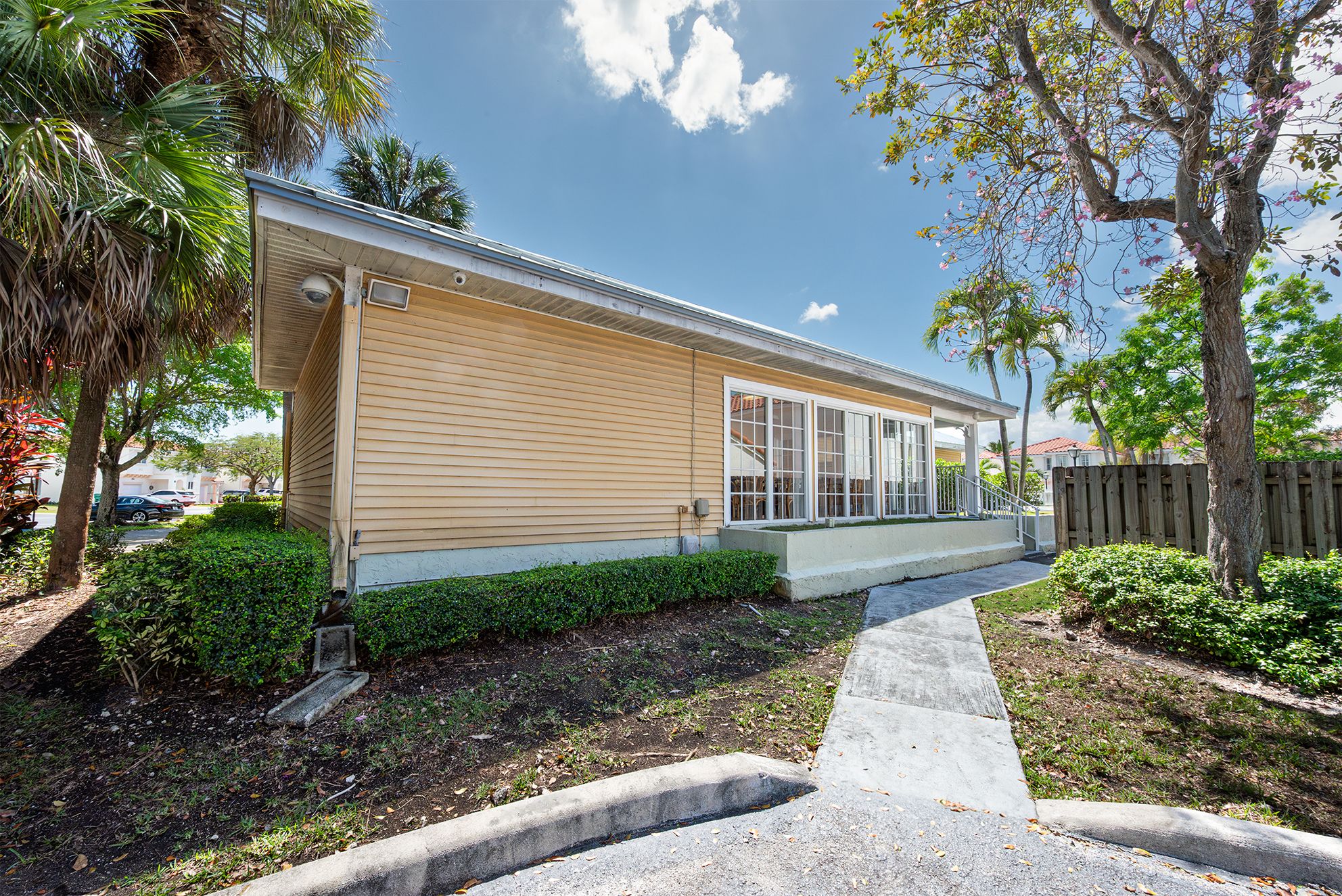 10441 Mahogany Key Circle Miami FL 33196