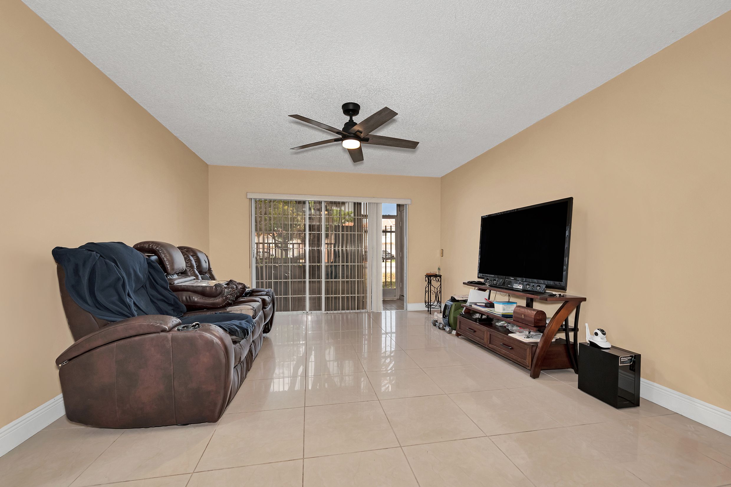 10441 Mahogany Key Circle Miami FL 33196