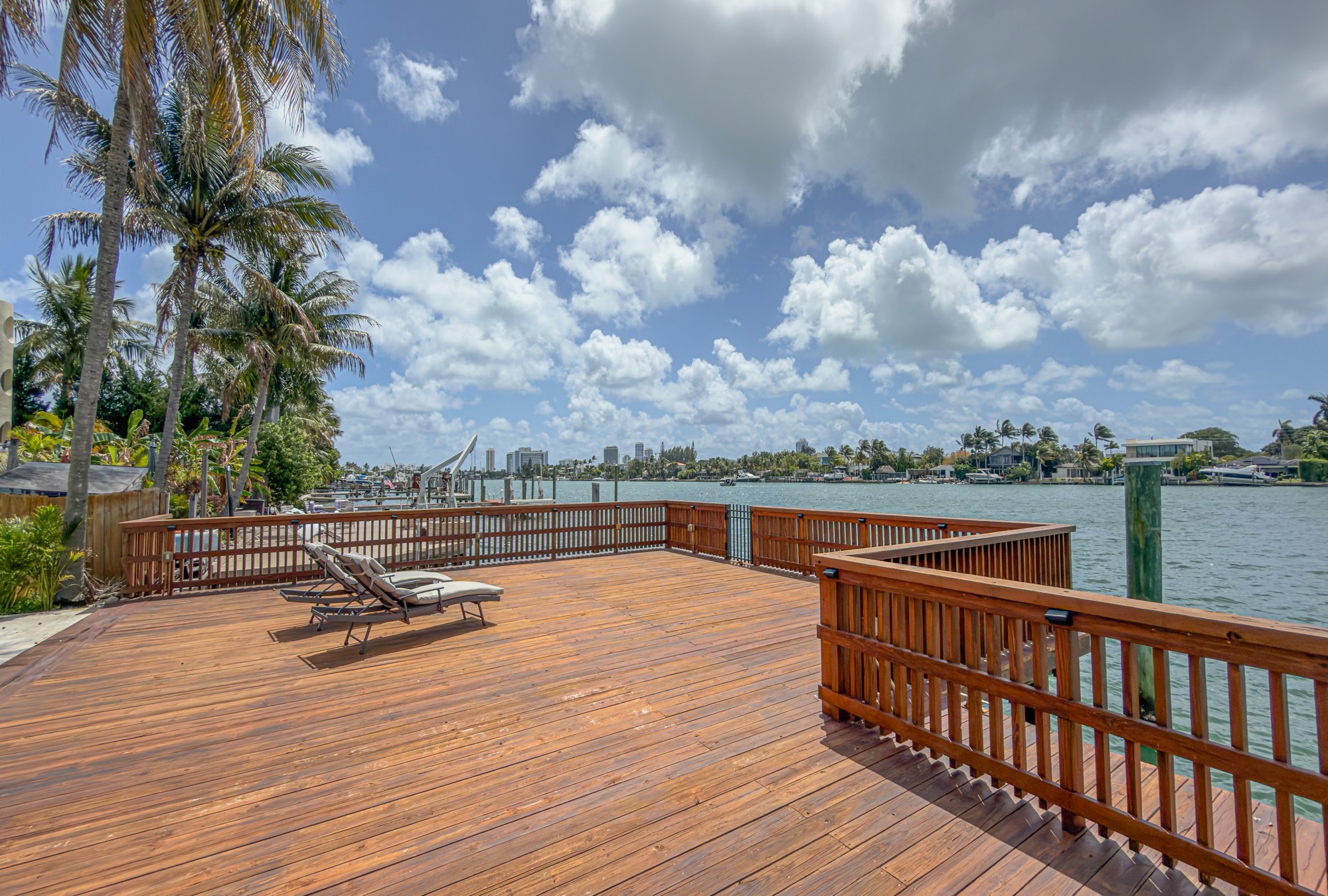1690 Daytonia Road Miami Beach FL 33141