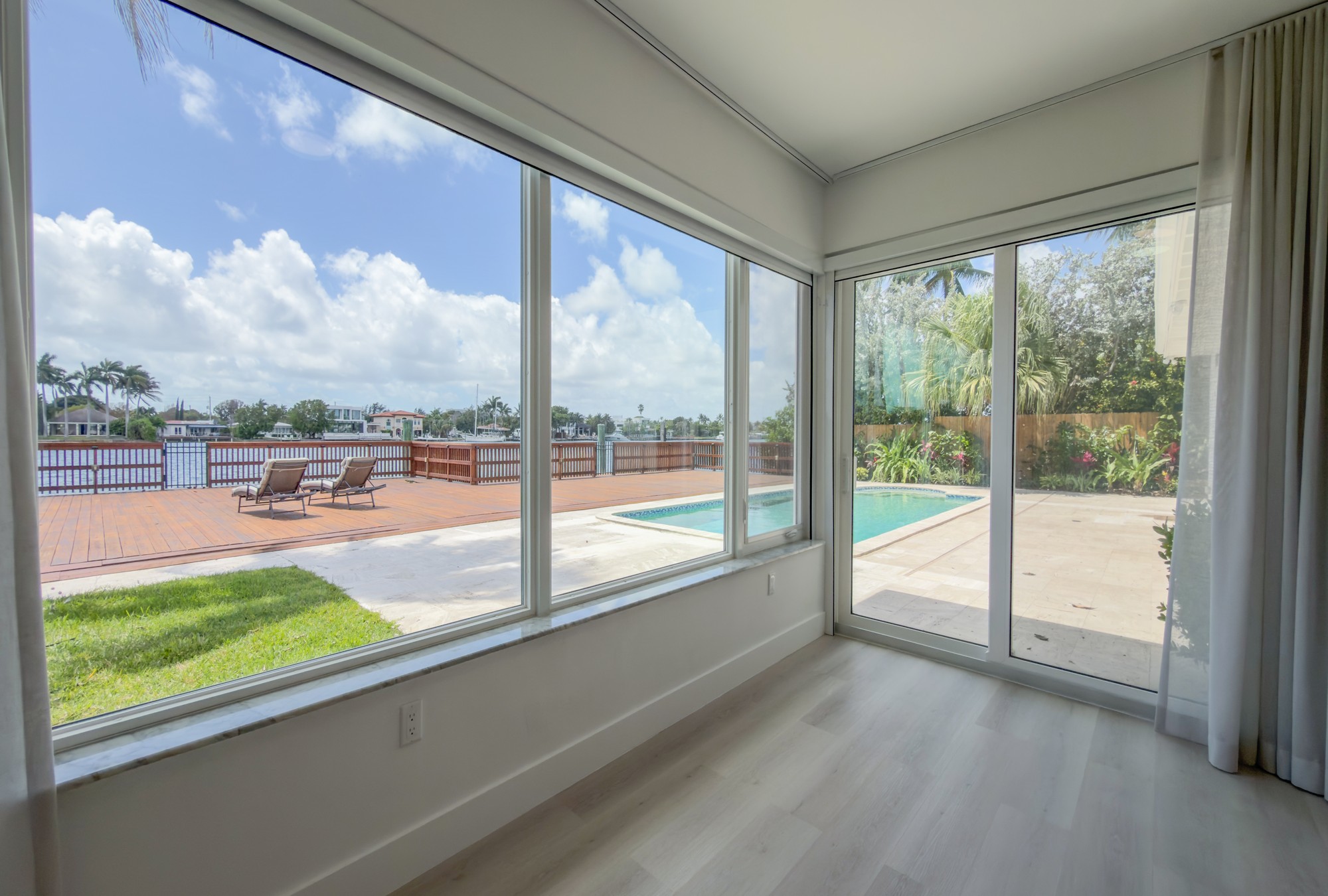 1690 Daytonia Road Miami Beach FL 33141