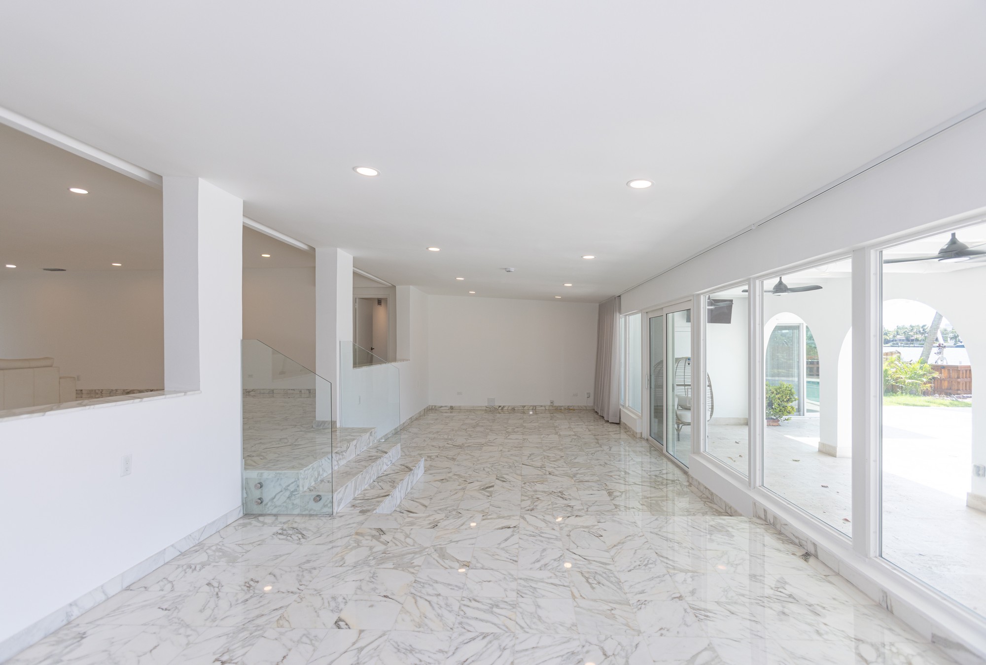 1690 Daytonia Road Miami Beach FL 33141