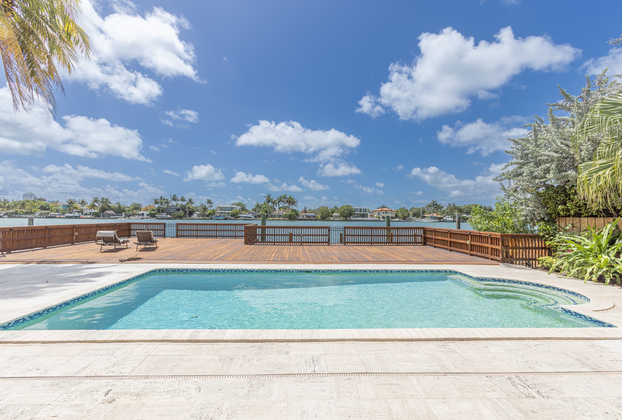1690 Daytonia Road Miami Beach FL 33141