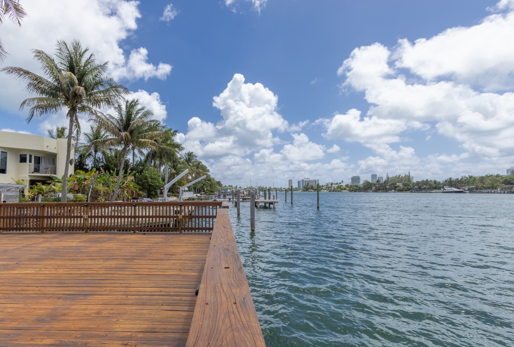 1690 Daytonia Road Miami Beach FL 33141