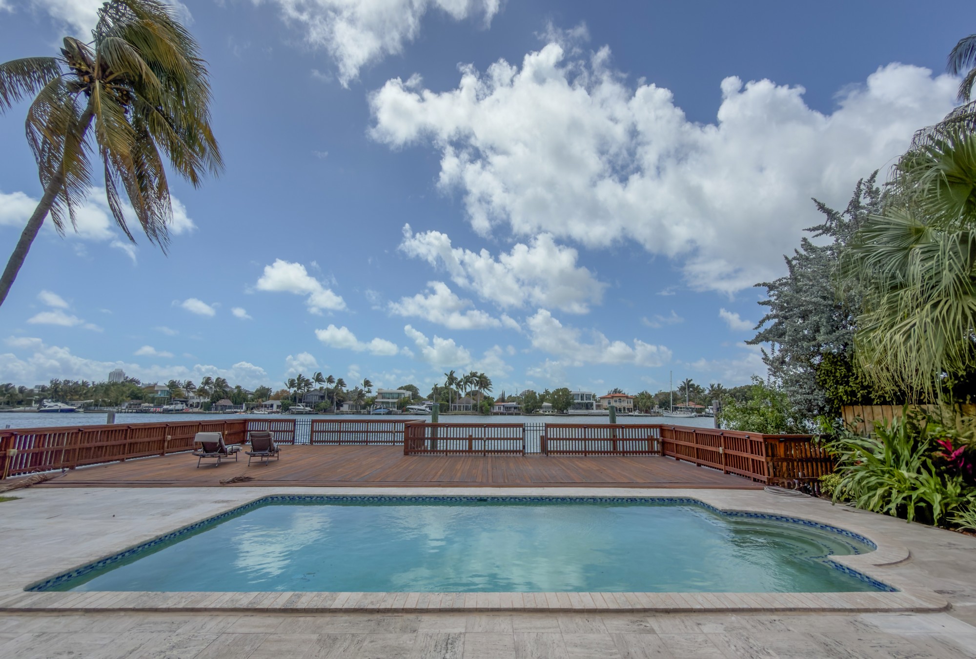 1690 Daytonia Road Miami Beach FL 33141