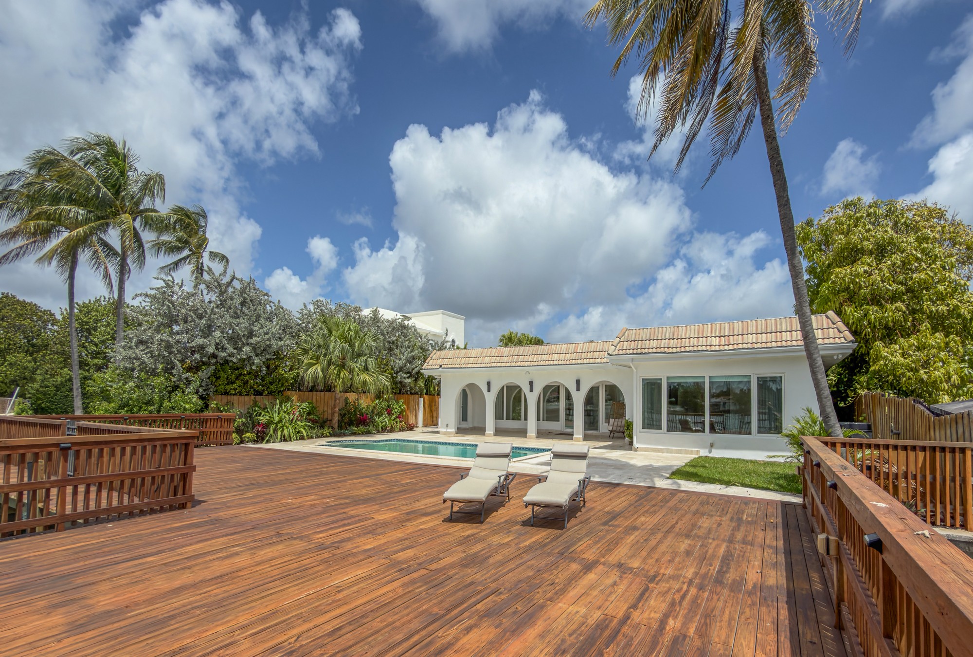 1690 Daytonia Road Miami Beach FL 33141