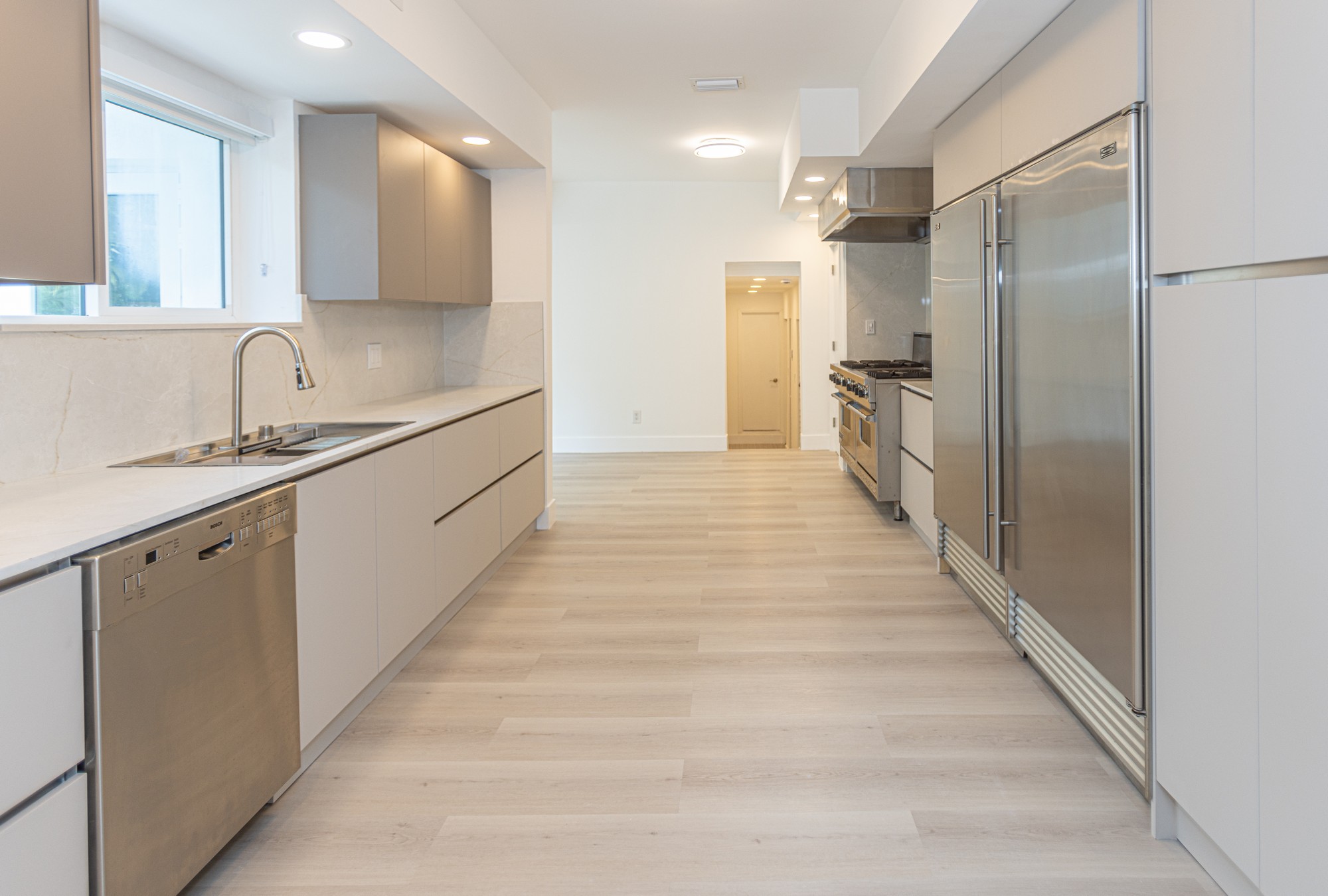 1690 Daytonia Road Miami Beach FL 33141