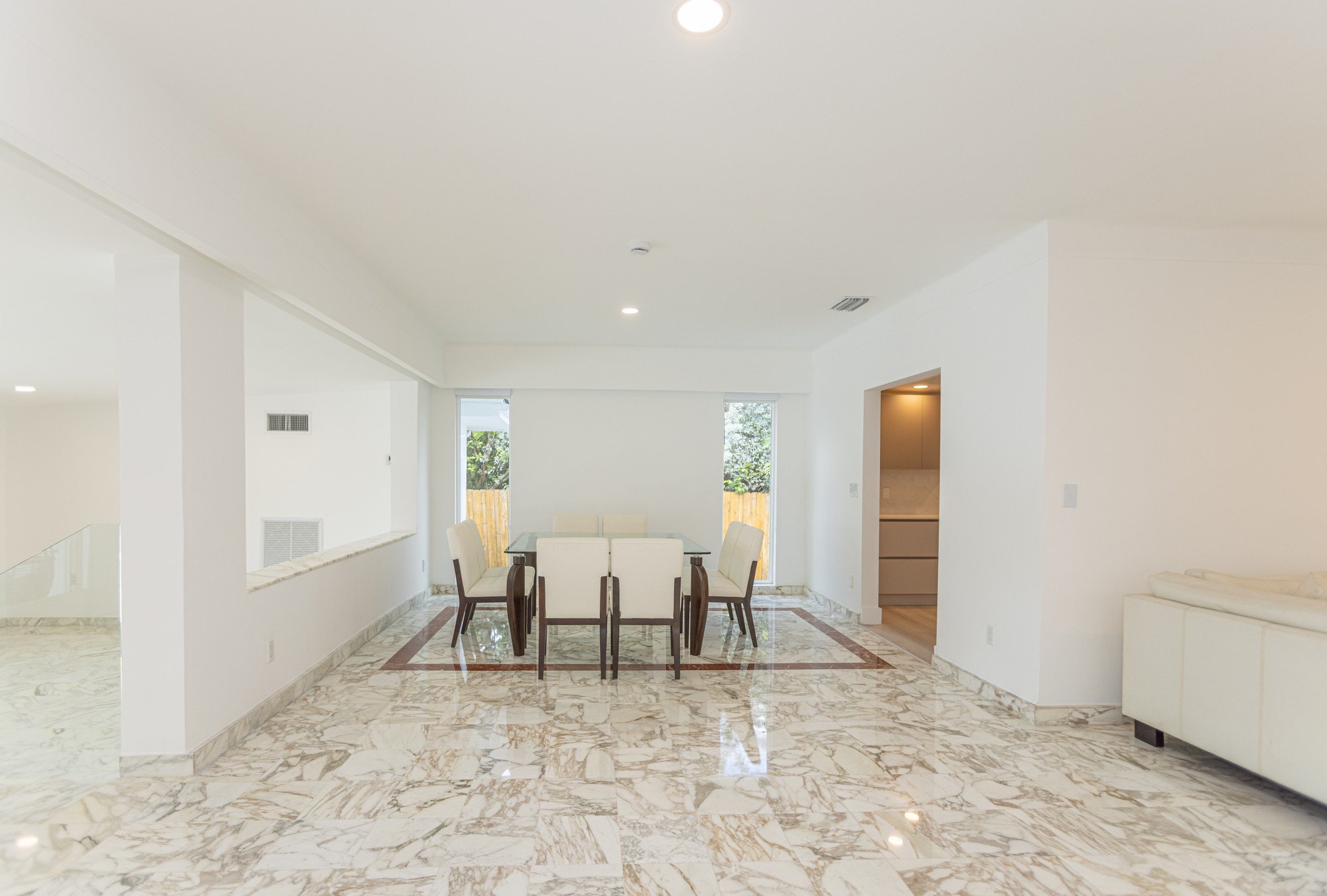 1690 Daytonia Road Miami Beach FL 33141