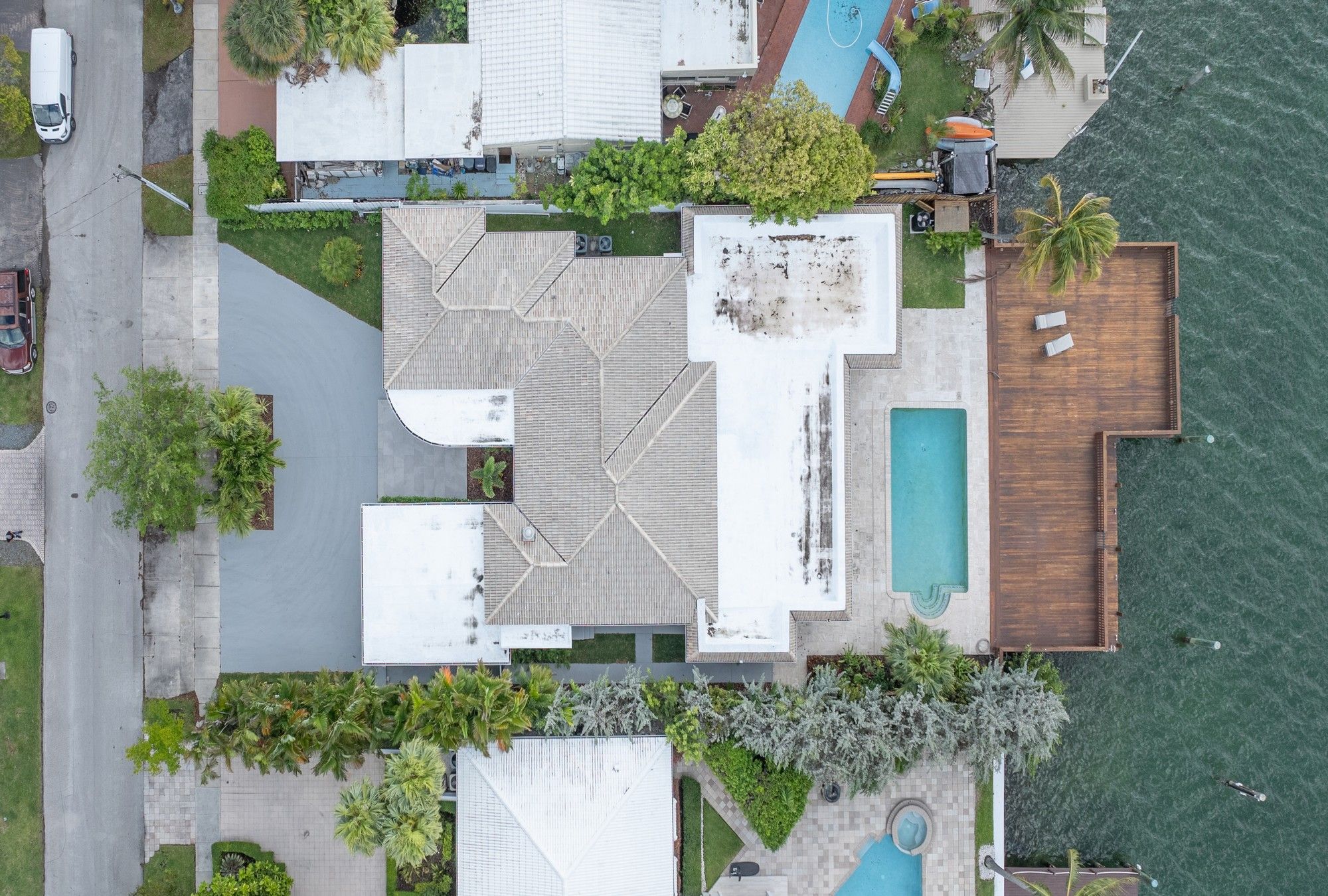 1690 Daytonia Road Miami Beach FL 33141