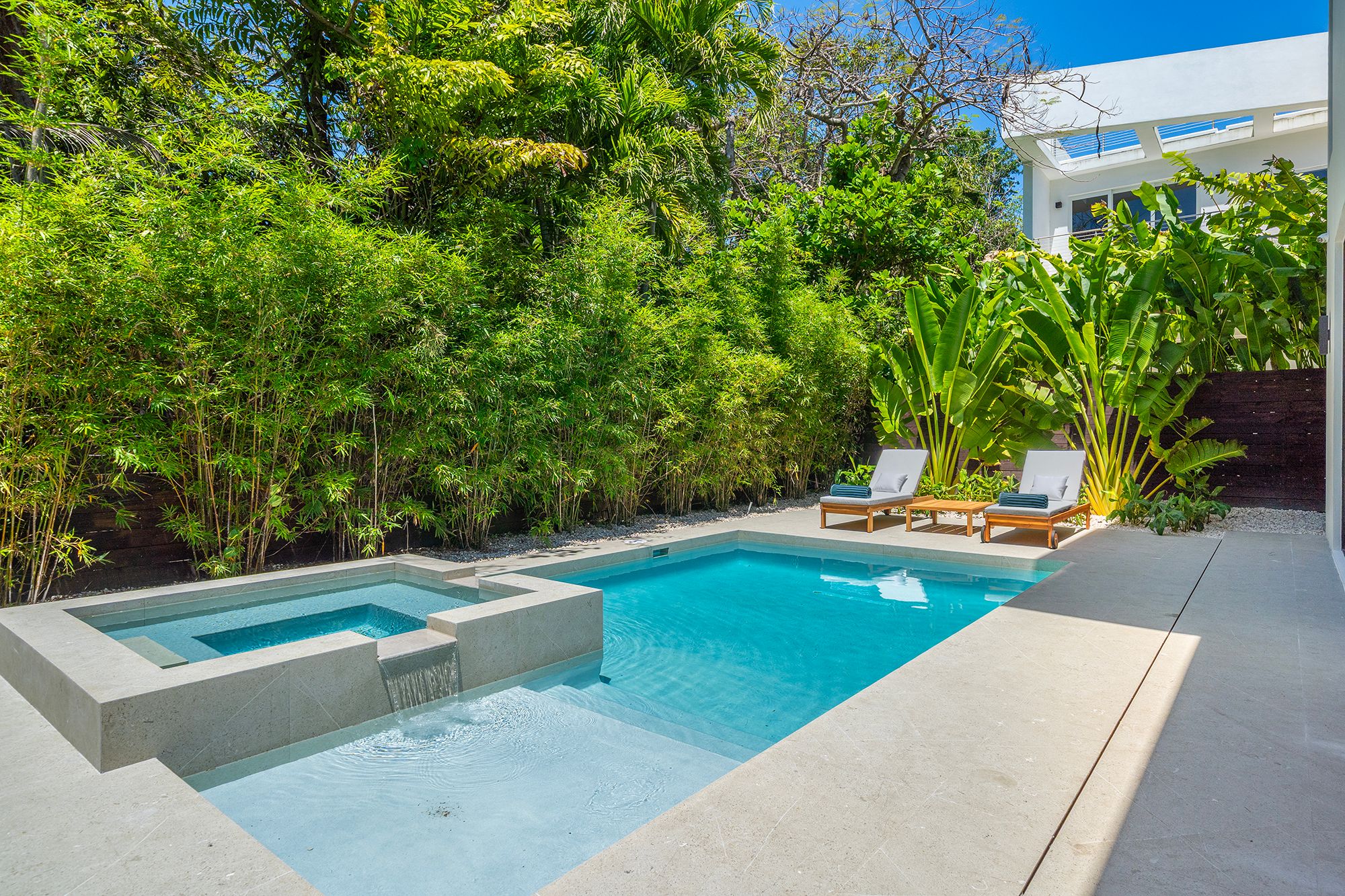 2521 Lincoln Avenue Miami FL 33133