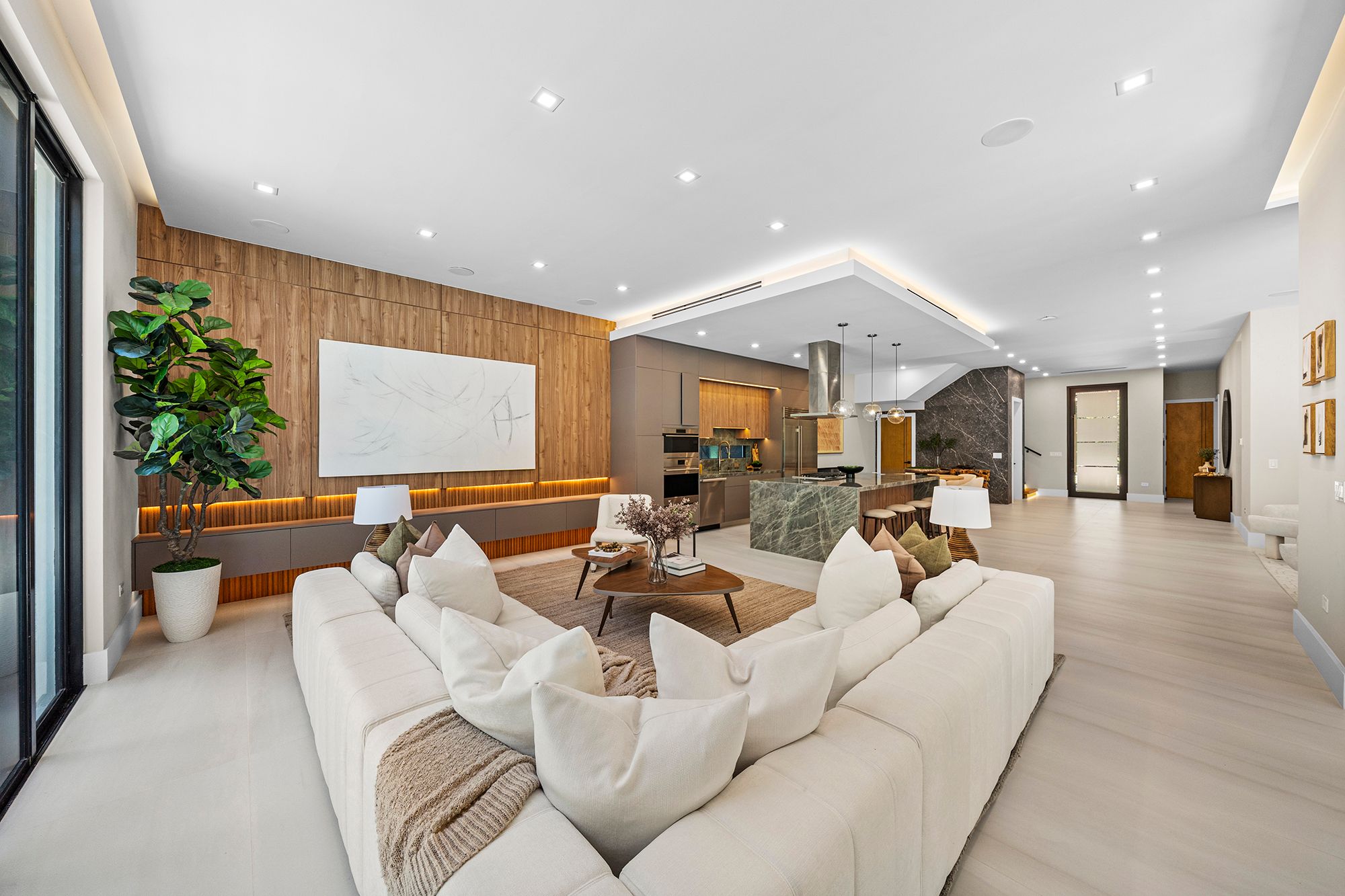 2521 Lincoln Avenue Miami FL 33133
