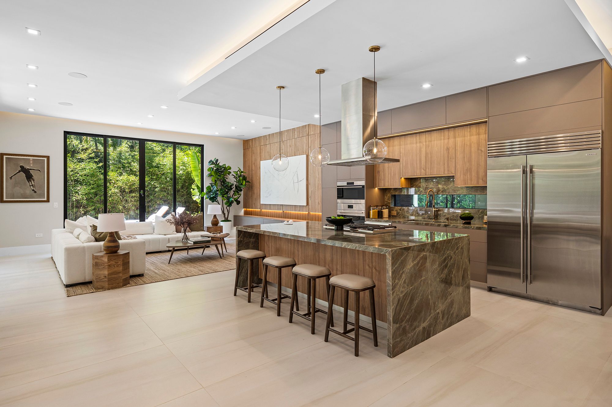 2521 Lincoln Avenue Miami FL 33133