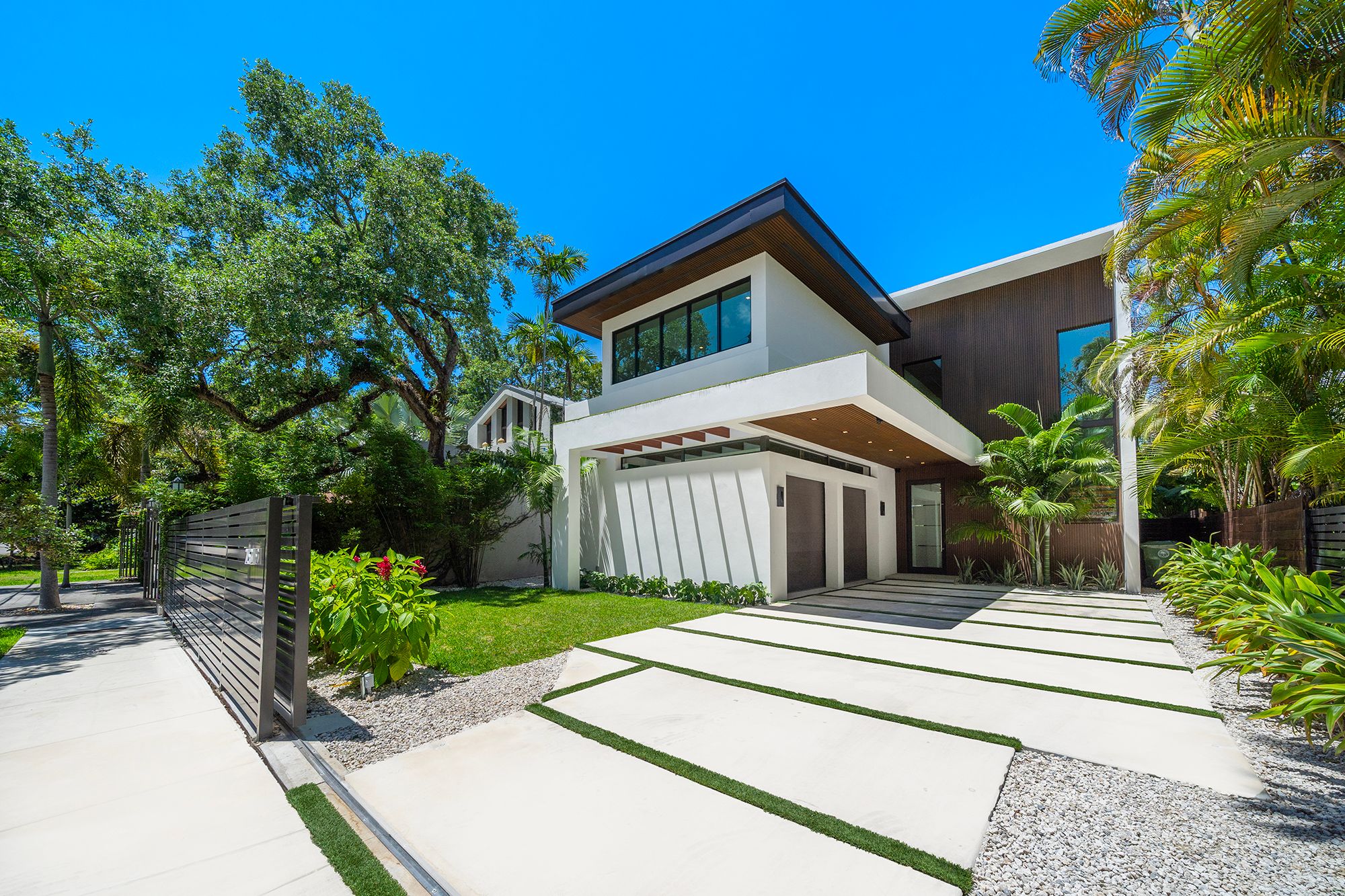 2521 Lincoln Avenue Miami FL 33133