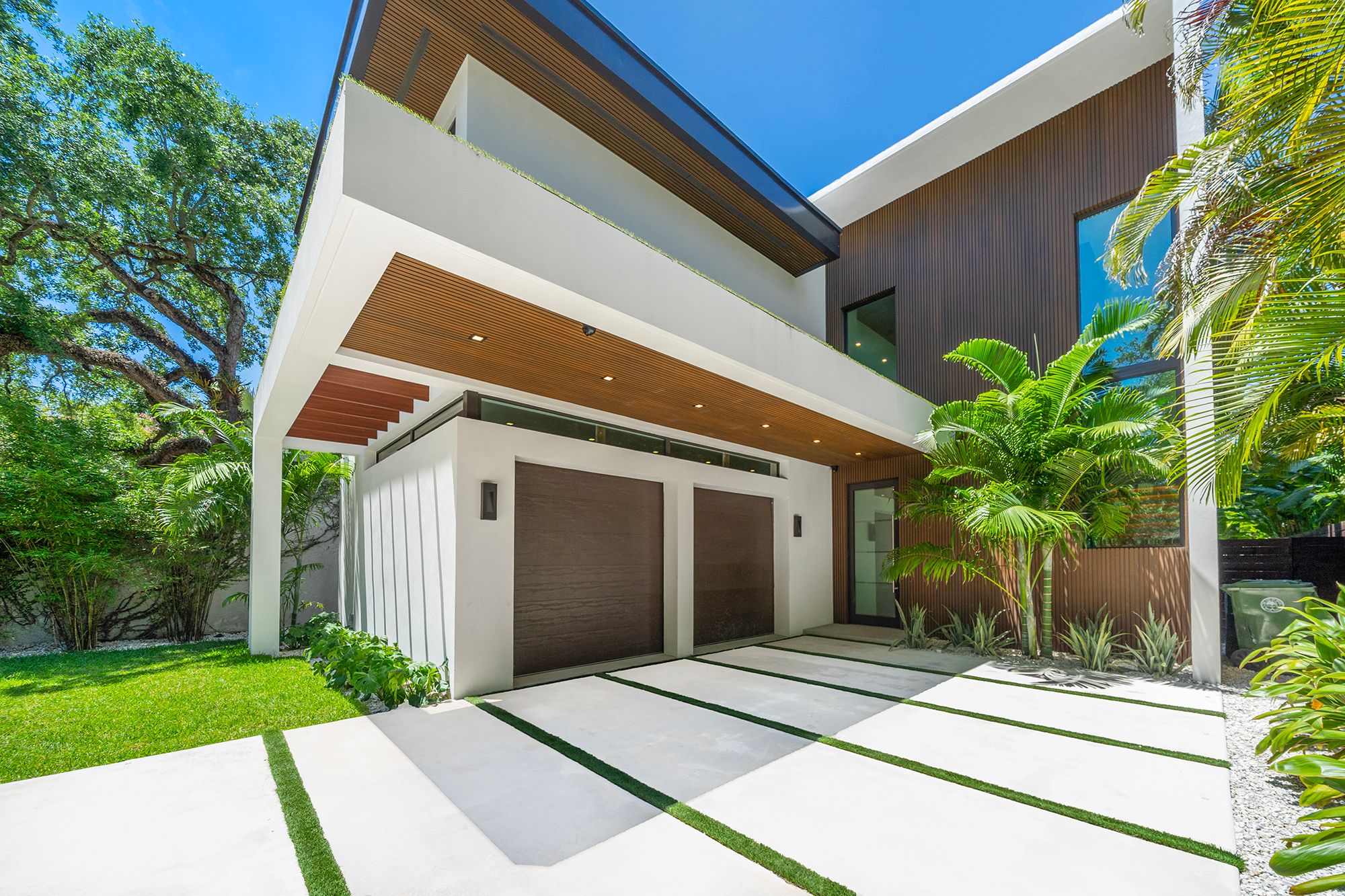2521 Lincoln Avenue Miami FL 33133