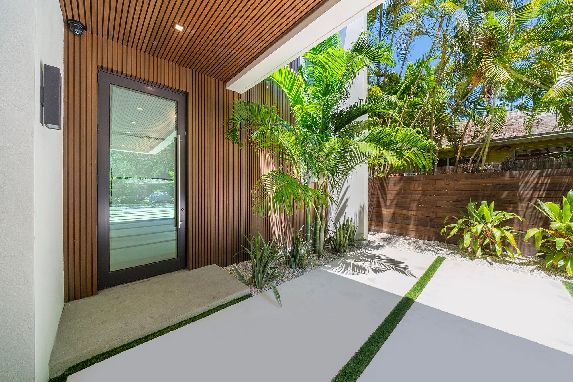 2521 Lincoln Avenue Miami FL 33133