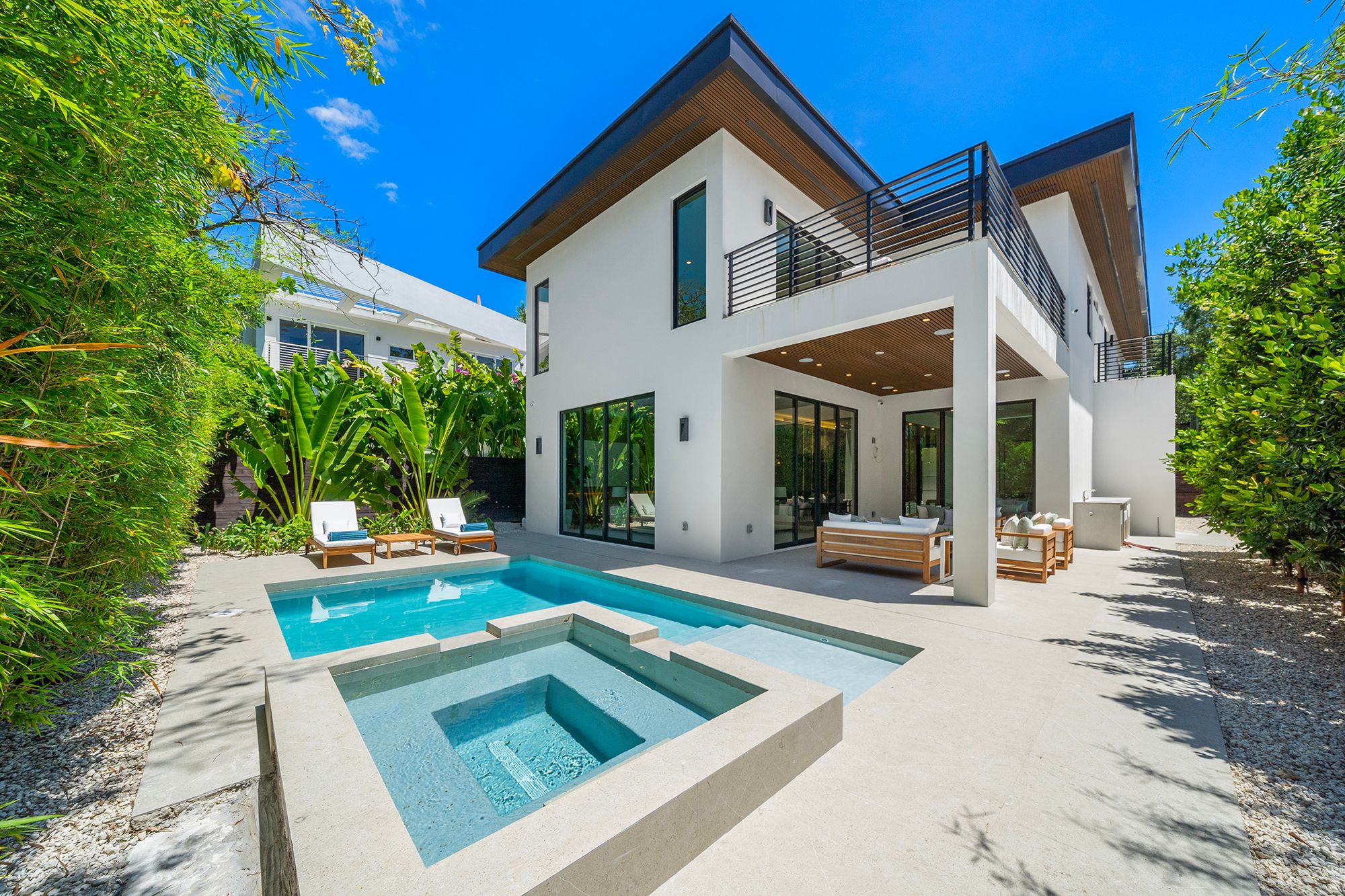 2521 Lincoln Avenue Miami FL 33133