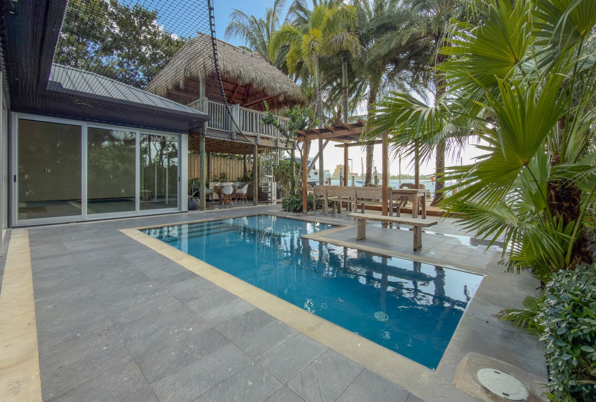 2440 N Shore Terrace Miami Beach FL 33141