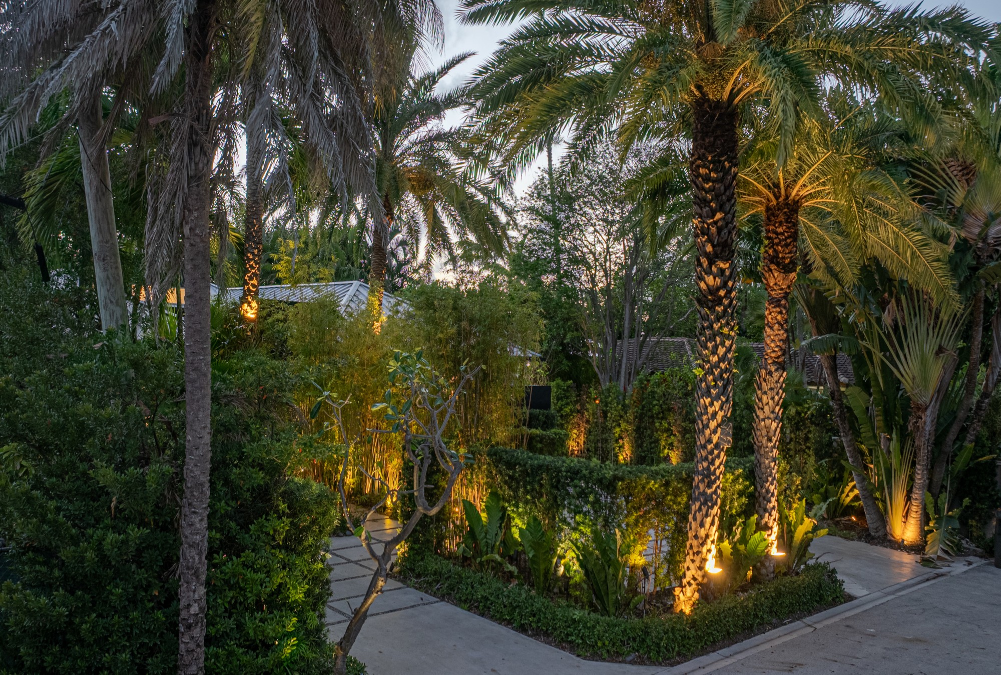 2440 N Shore Terrace Miami Beach FL 33141