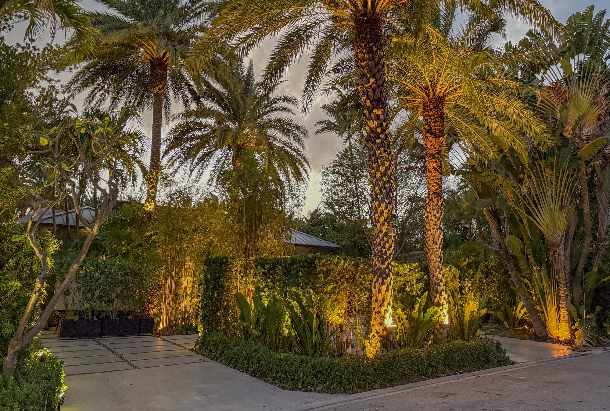 2440 N Shore Terrace Miami Beach FL 33141