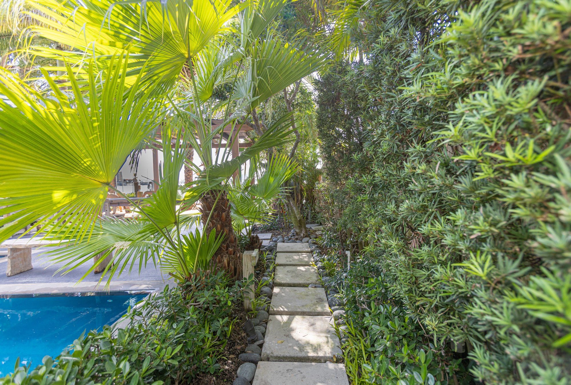 2440 N Shore Terrace Miami Beach FL 33141