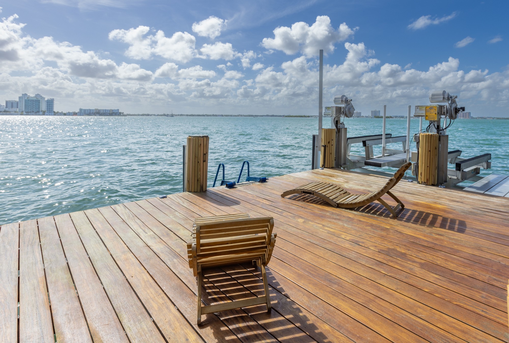 2440 N Shore Terrace Miami Beach FL 33141